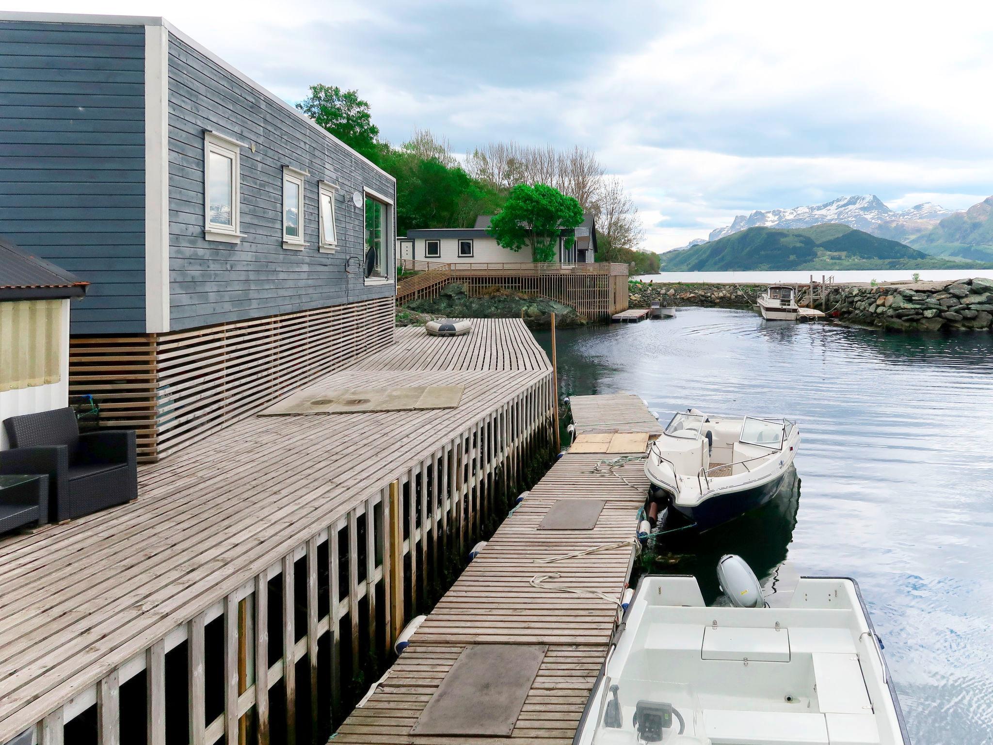 Foto 13 - Casa de 4 quartos em Sande i Sunnfjord com jardim