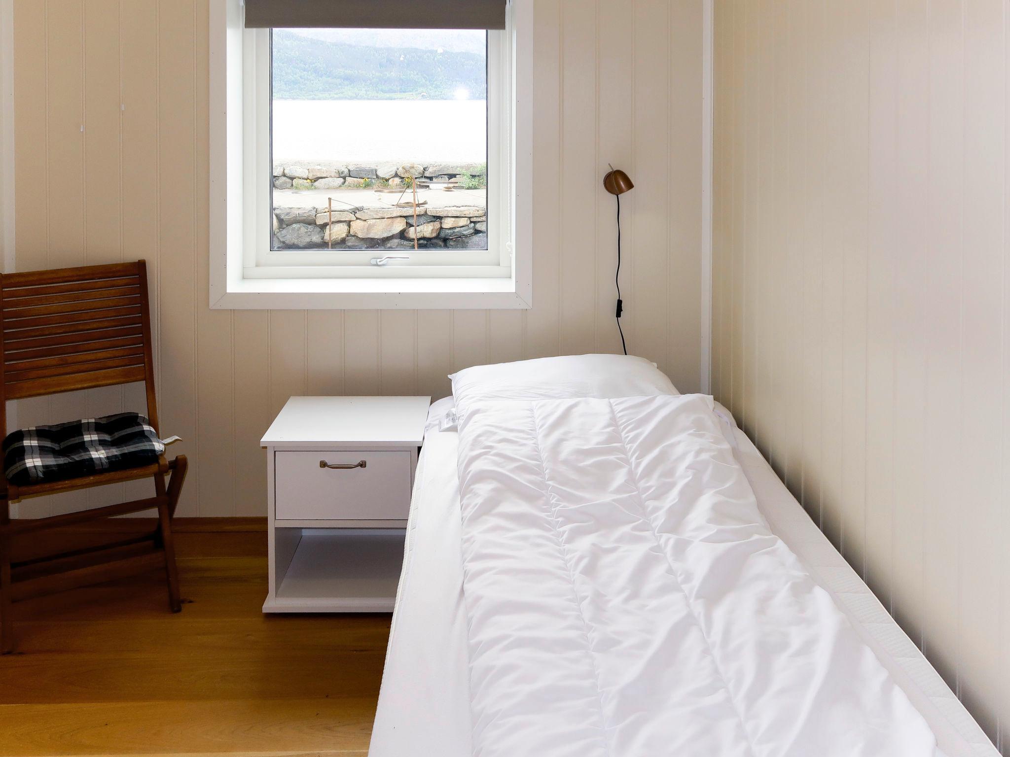 Foto 10 - Casa con 4 camere da letto a Sande i Sunnfjord con giardino