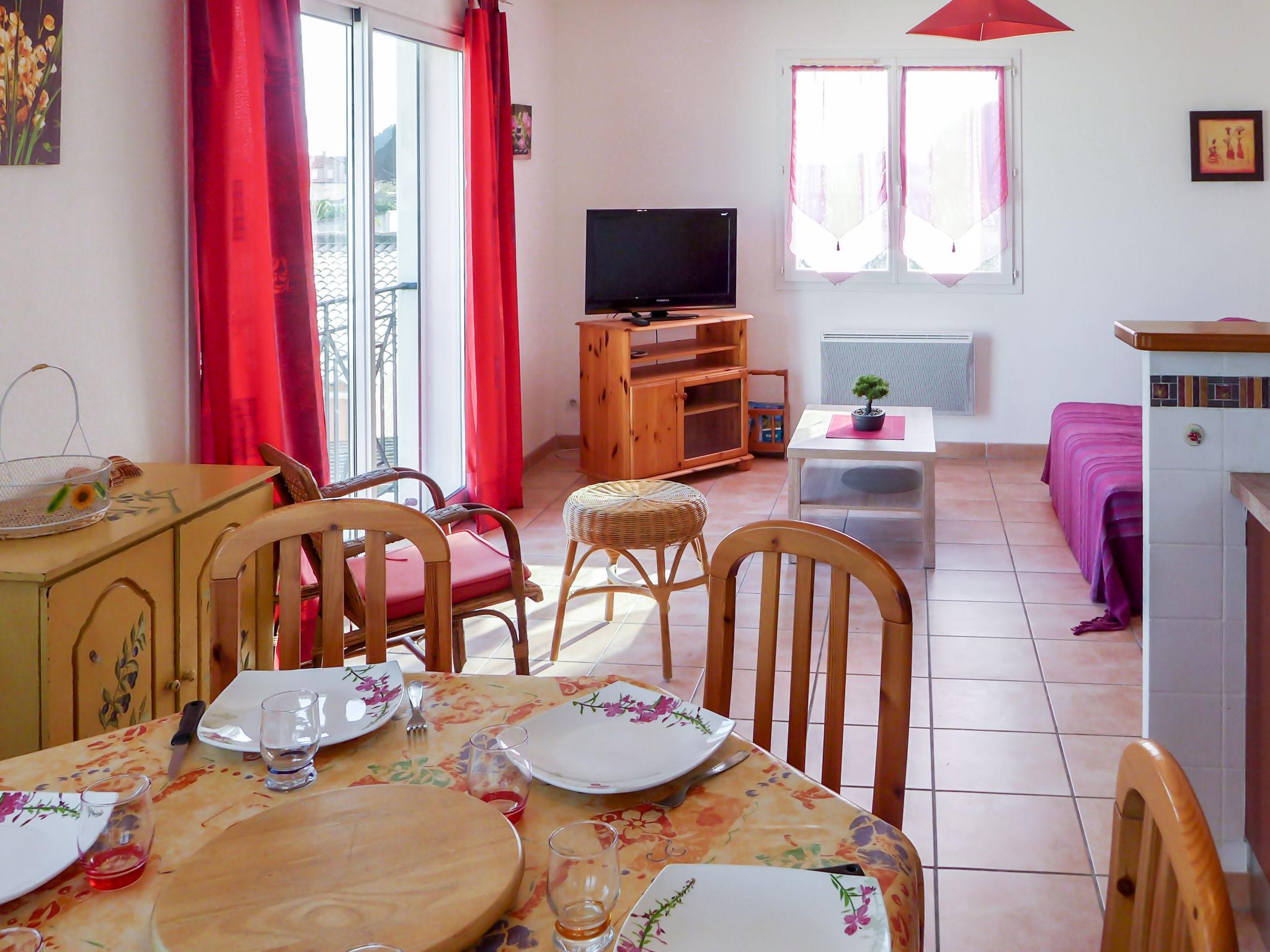 Photo 8 - 2 bedroom House in Le Barcarès with garden and sea view