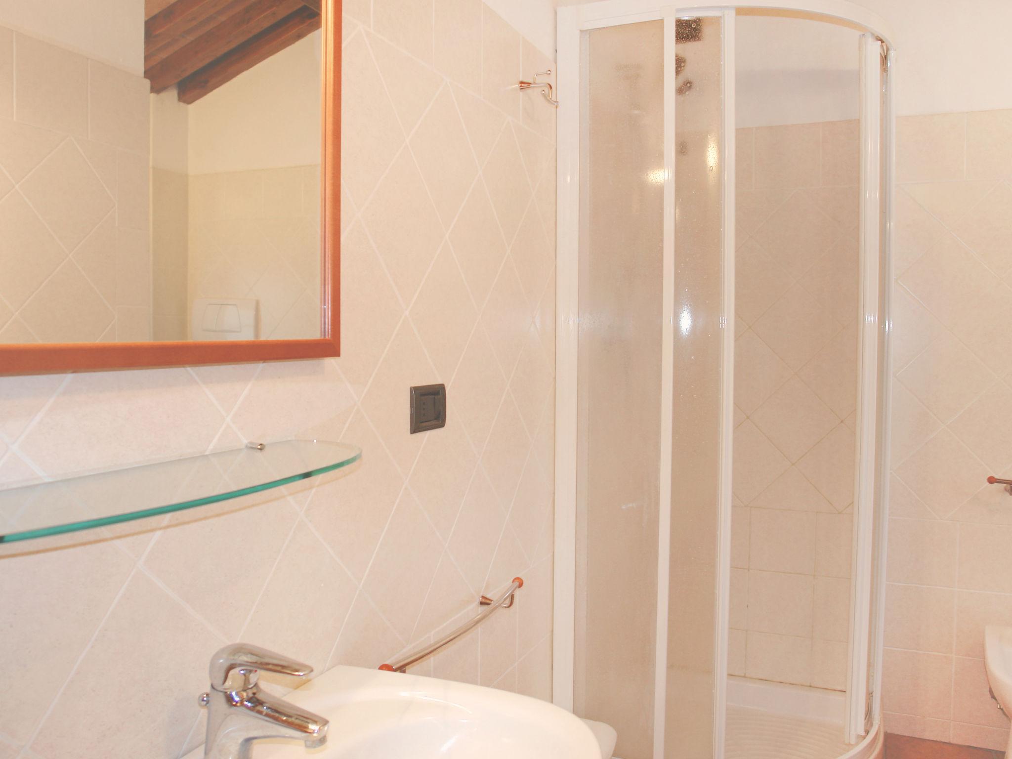 Foto 8 - Apartamento de 1 quarto em Gambassi Terme com piscina e jardim