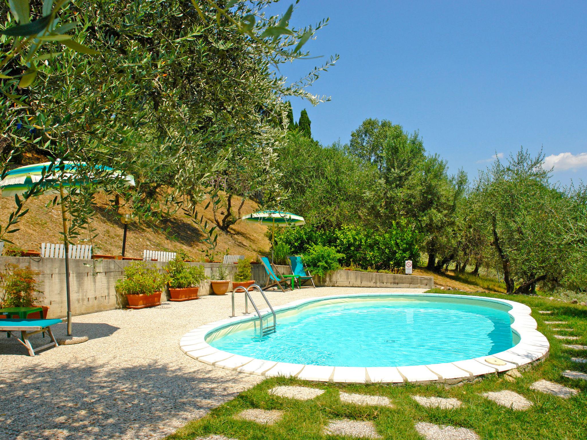 Photo 15 - Maison de 2 chambres à Gambassi Terme avec piscine privée et jardin