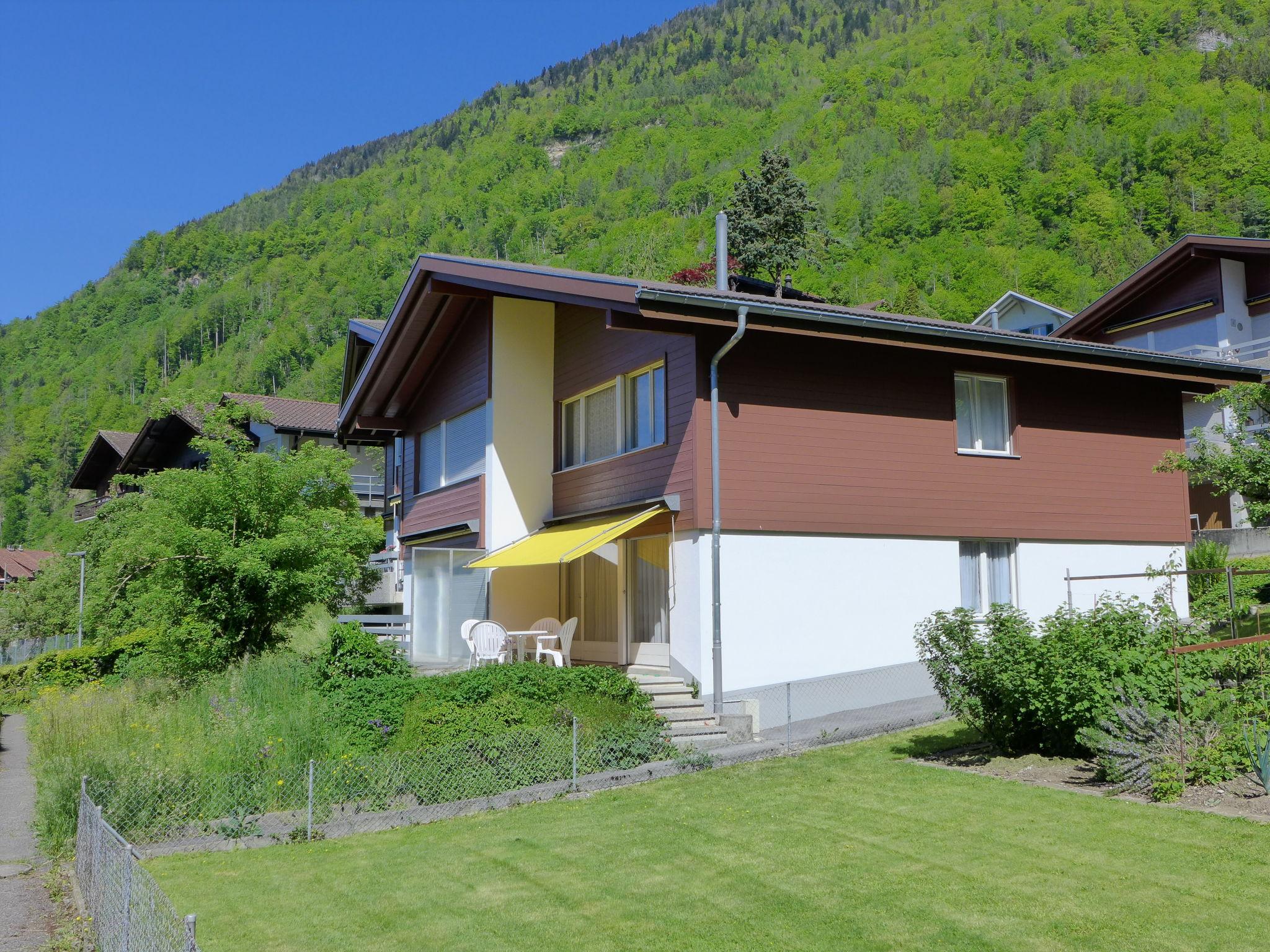 Foto 1 - Casa con 3 camere da letto a Ringgenberg con terrazza e vista sulle montagne