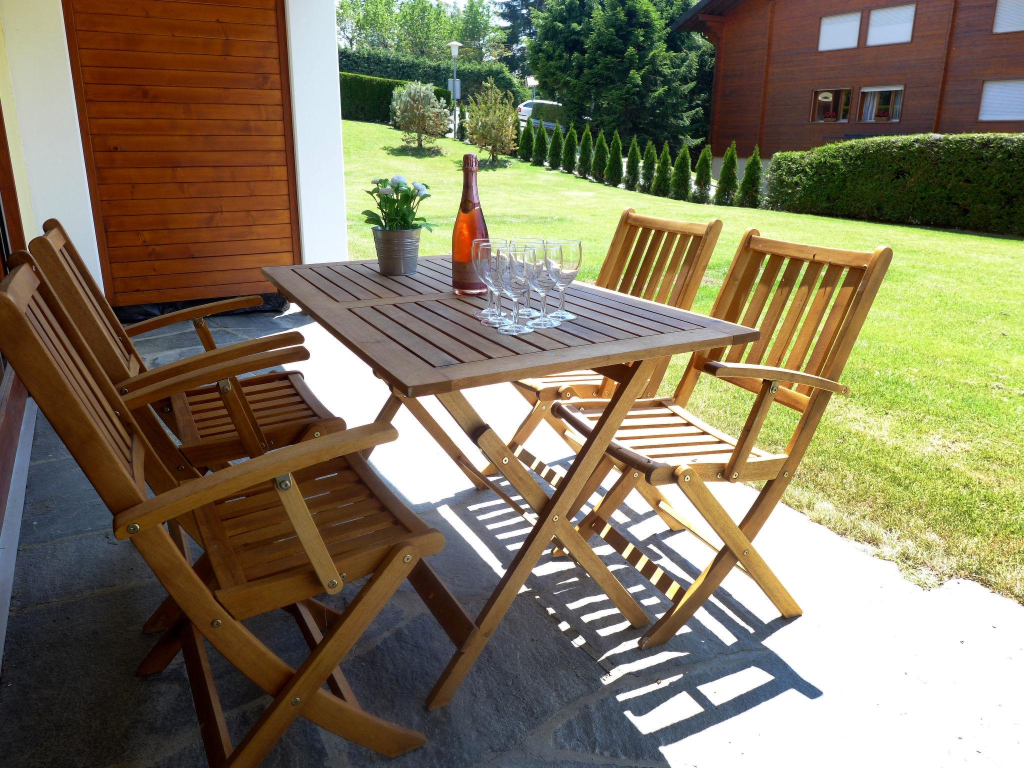 Photo 5 - Appartement de 2 chambres à Ollon avec jardin et terrasse