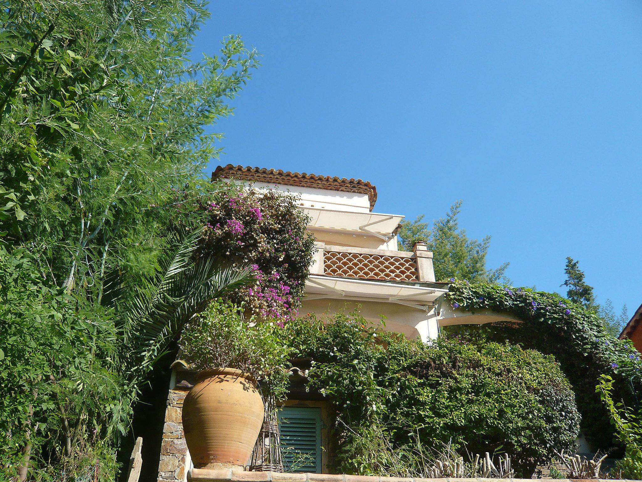 Photo 31 - Maison de 3 chambres à La Croix-Valmer avec terrasse et vues à la mer