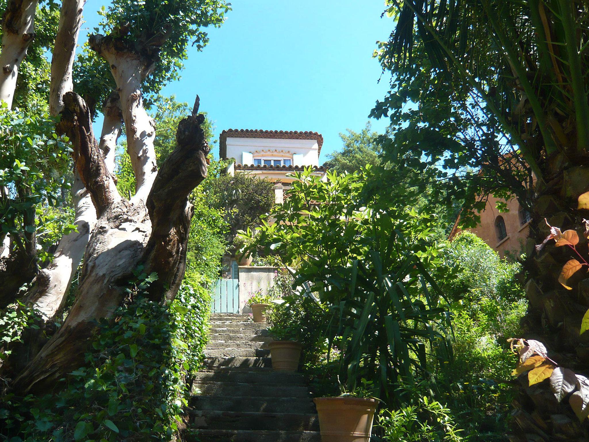 Photo 37 - Maison de 3 chambres à La Croix-Valmer avec terrasse et vues à la mer