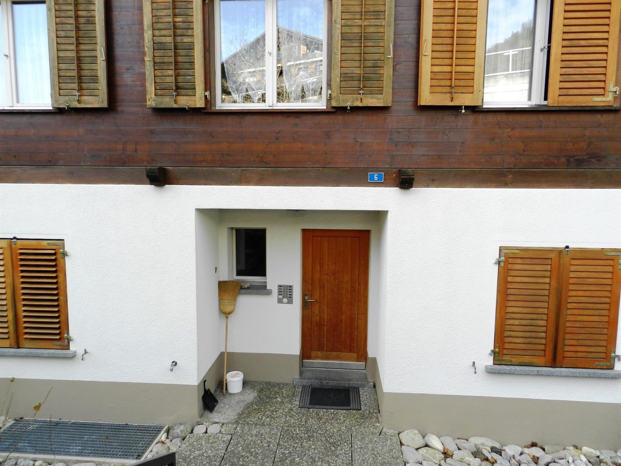 Foto 2 - Apartamento de 2 habitaciones en Zweisimmen