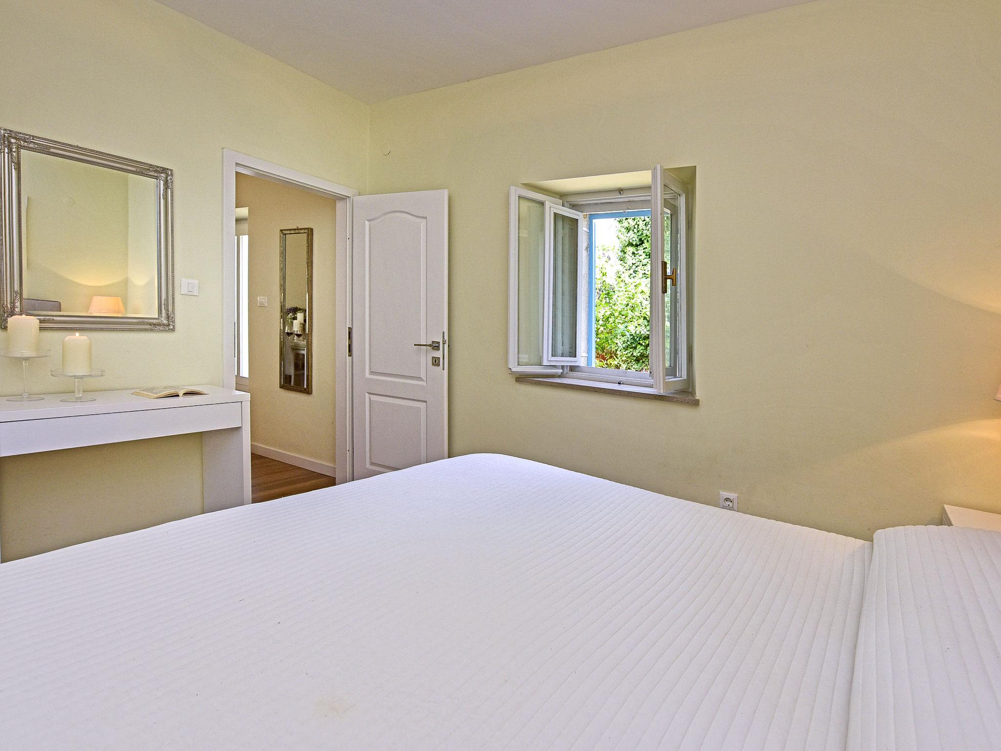 Foto 11 - Casa con 1 camera da letto a Kaštelir-Labinci con piscina e vista mare