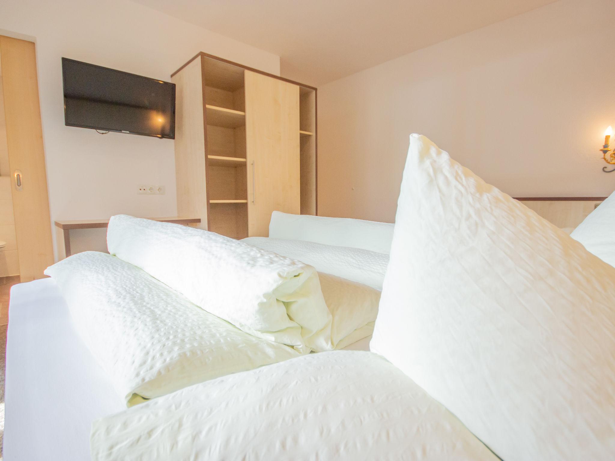 Foto 10 - Appartamento con 4 camere da letto a Sölden con sauna e vista sulle montagne