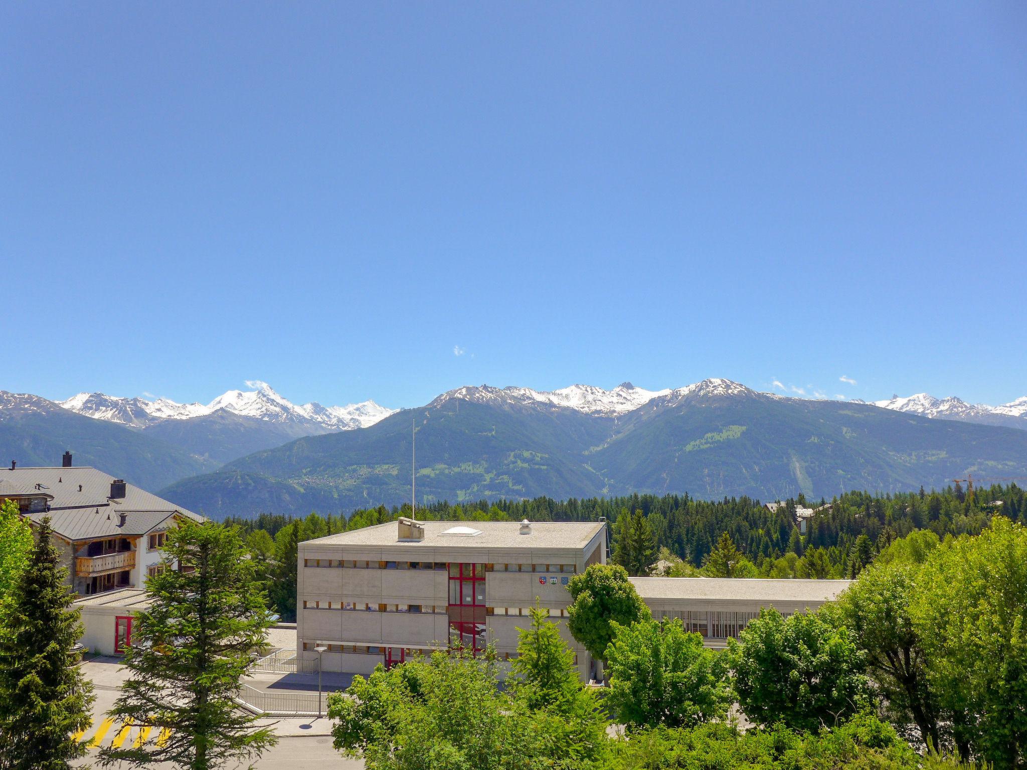 Foto 16 - Apartamento en Crans-Montana con piscina y vistas a la montaña