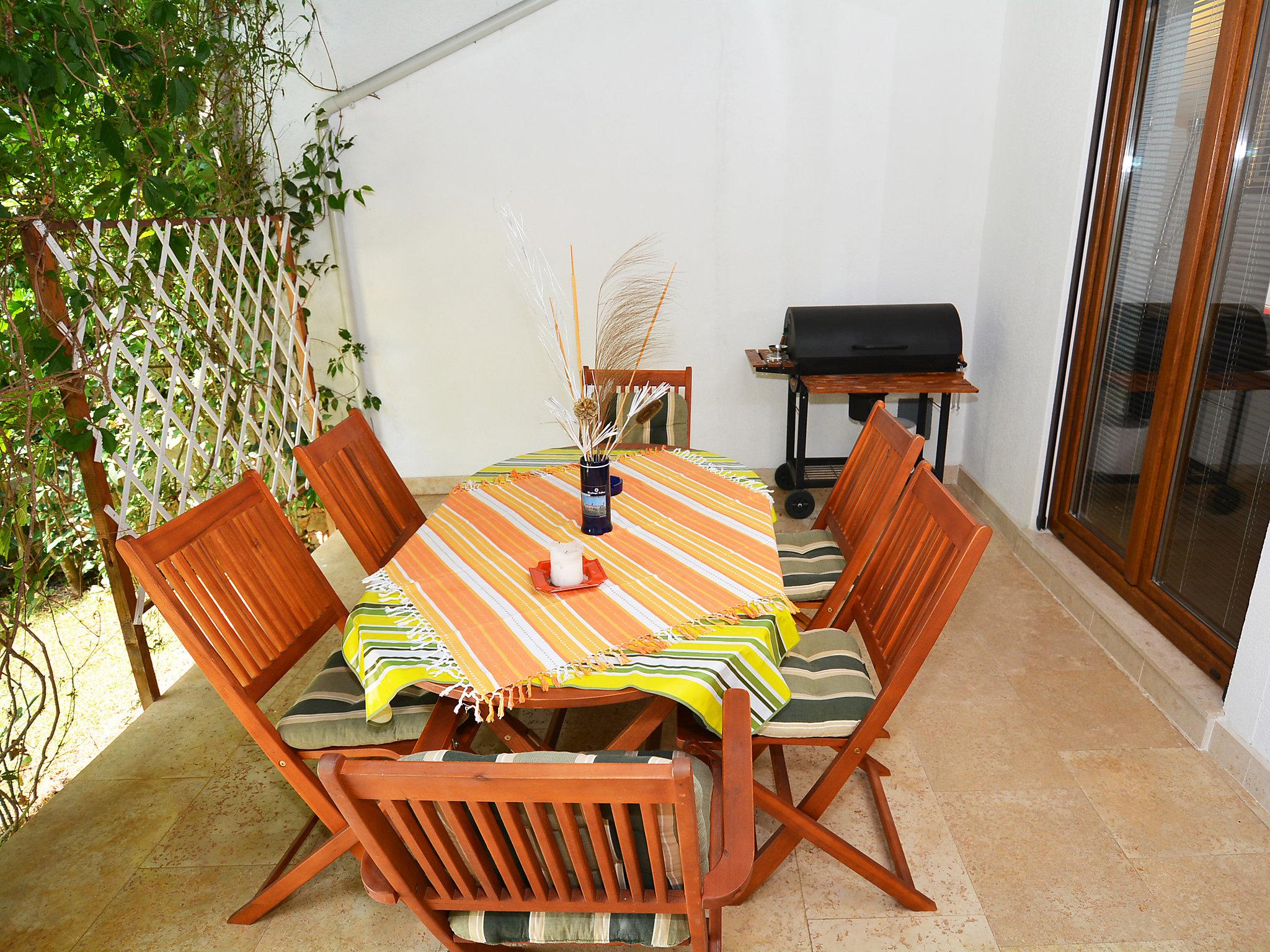 Photo 18 - 3 bedroom House in Rovinj with private pool and garden