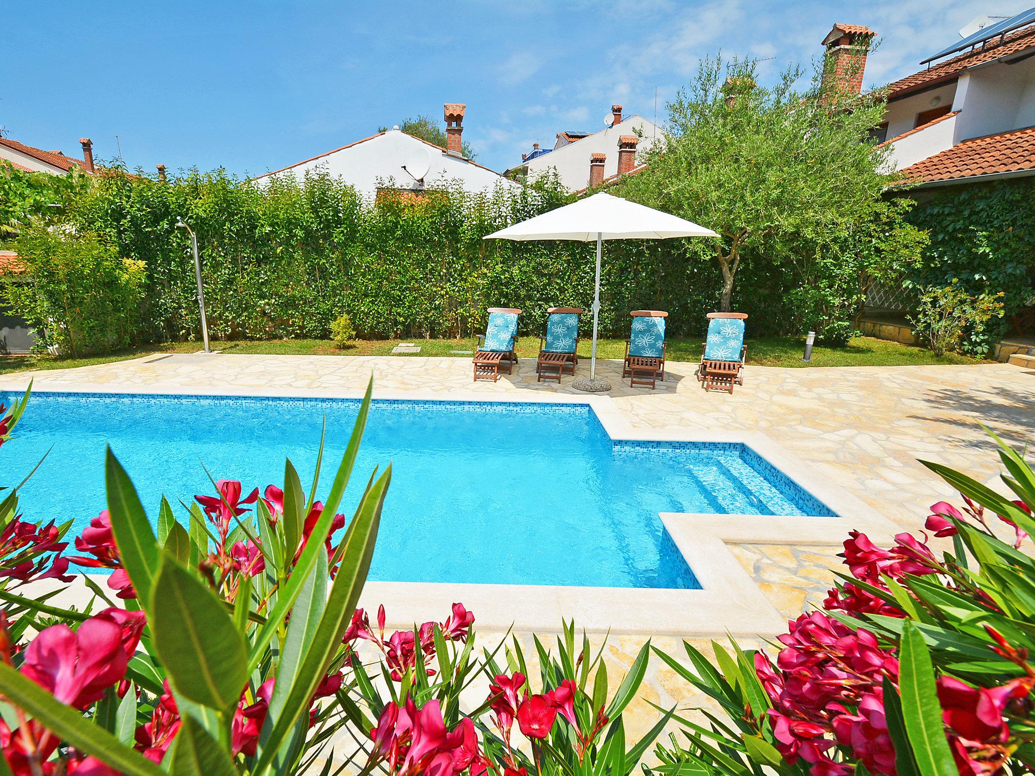 Foto 4 - Casa de 3 quartos em Rovinj com piscina privada e vistas do mar