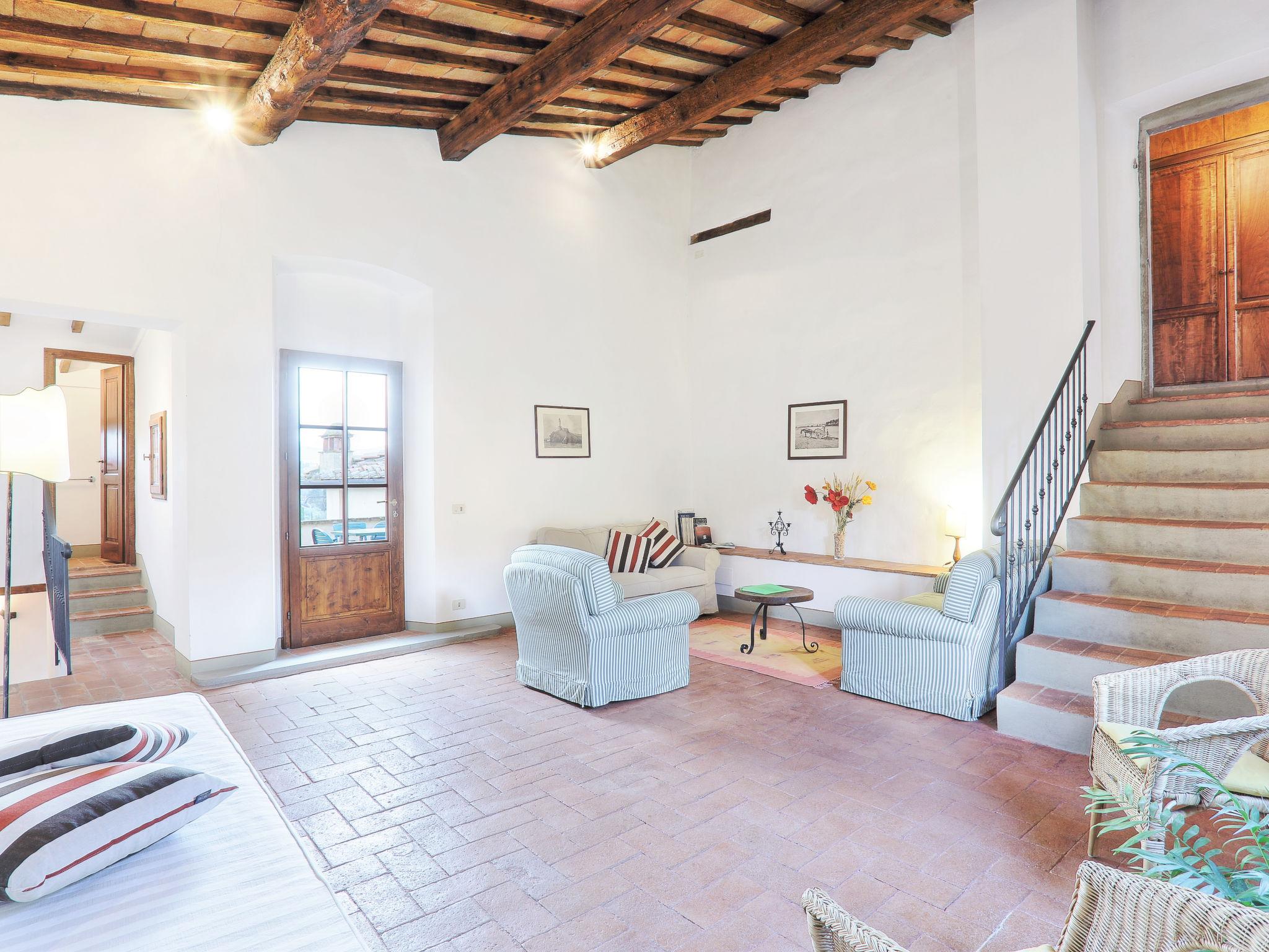 Foto 10 - Apartamento de 3 habitaciones en Bagno a Ripoli con piscina y jardín