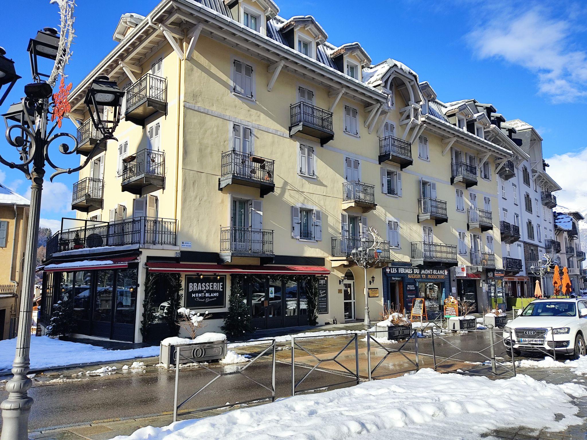 Foto 1 - Appartamento con 1 camera da letto a Saint-Gervais-les-Bains con vista sulle montagne