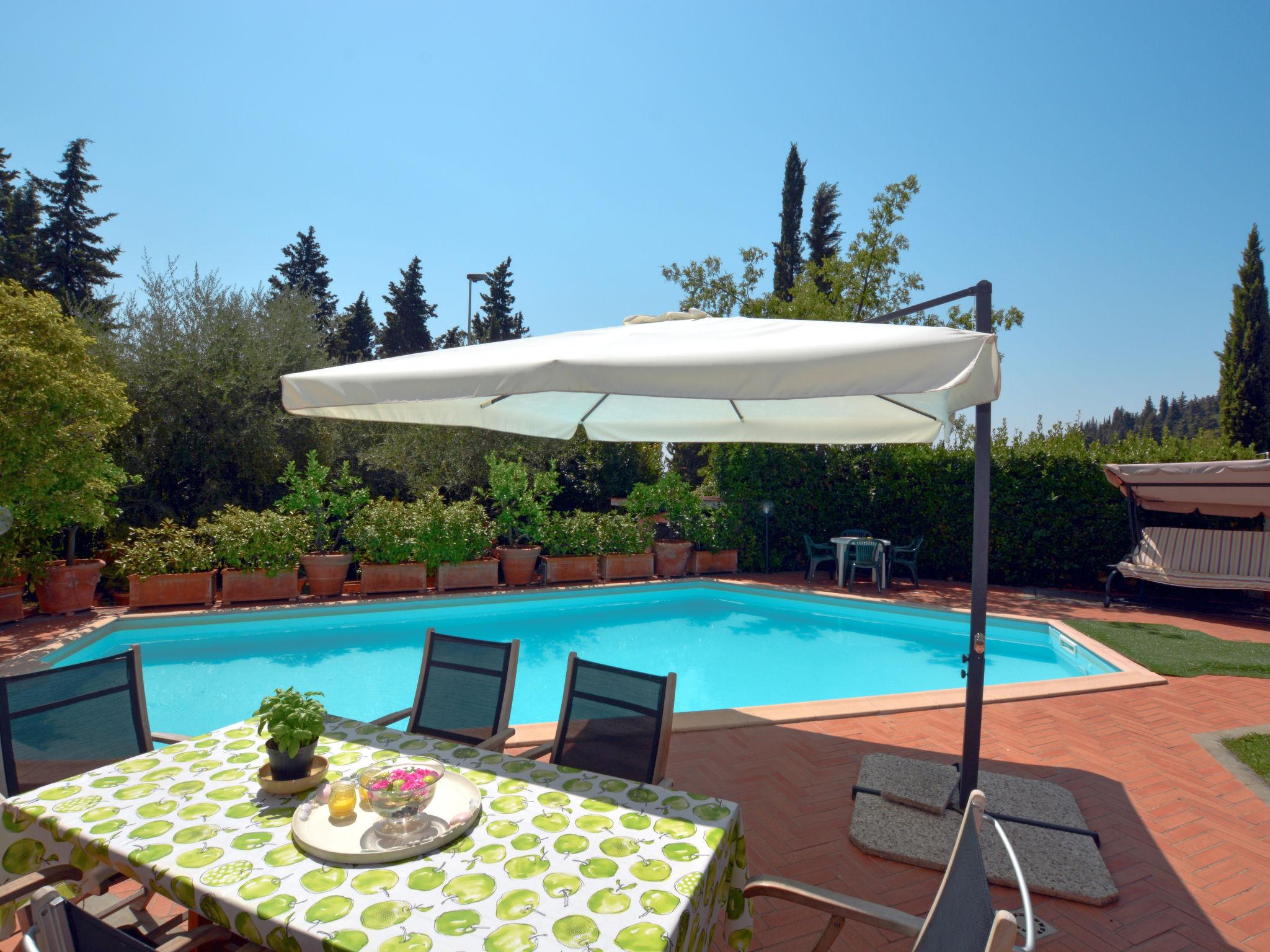 Photo 3 - Maison de 3 chambres à Prato avec piscine privée et terrasse