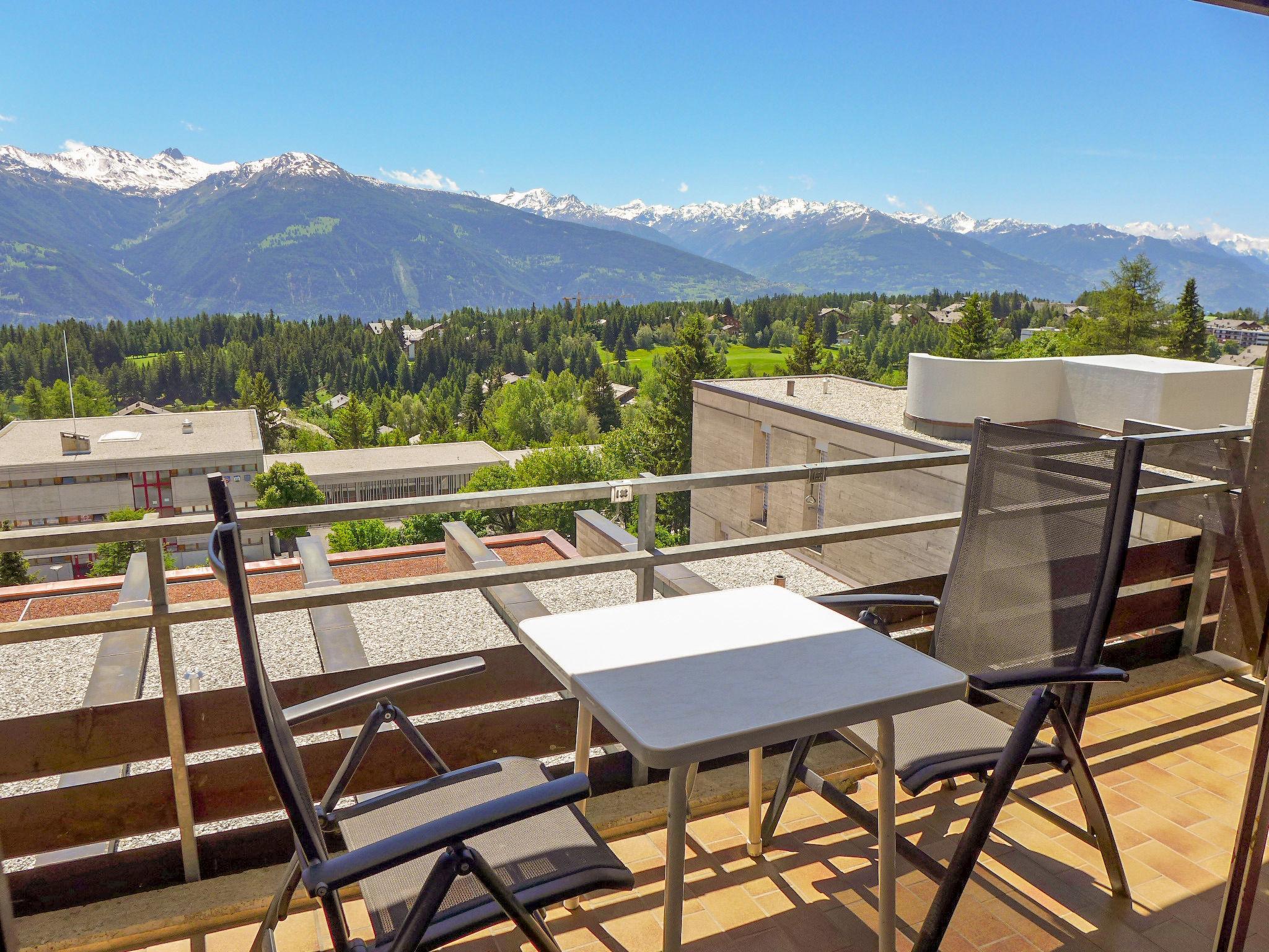 Photo 17 - 1 bedroom Apartment in Crans-Montana with swimming pool and mountain view