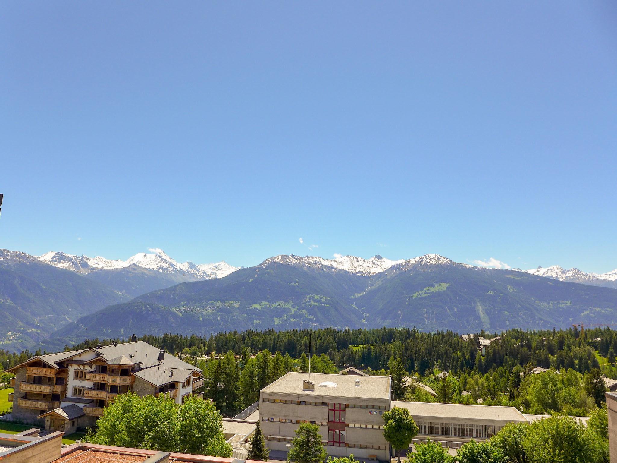 Foto 18 - Apartamento de 1 quarto em Crans-Montana com piscina e vista para a montanha