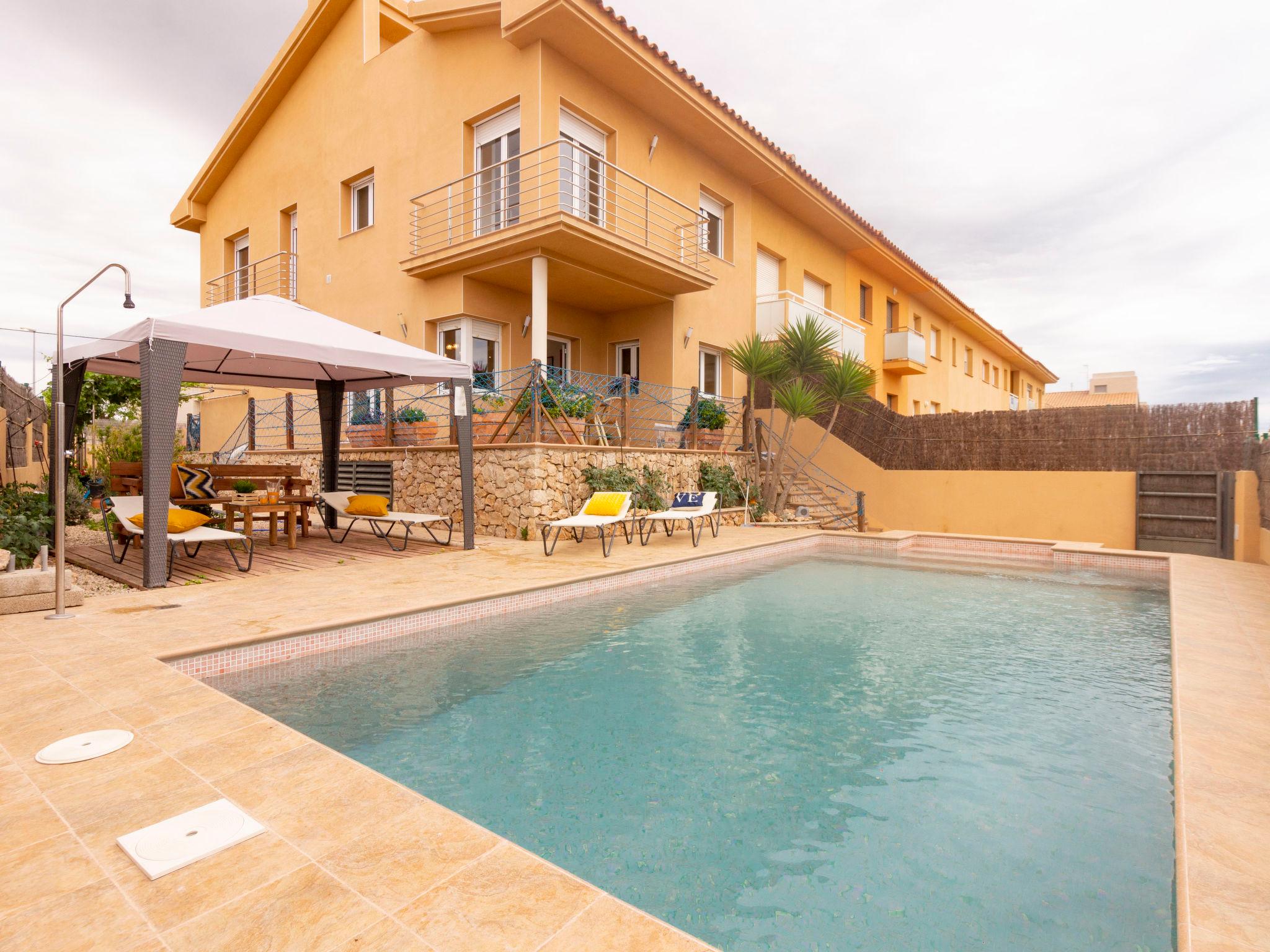 Foto 1 - Casa de 6 habitaciones en l'Ampolla con piscina privada y vistas al mar