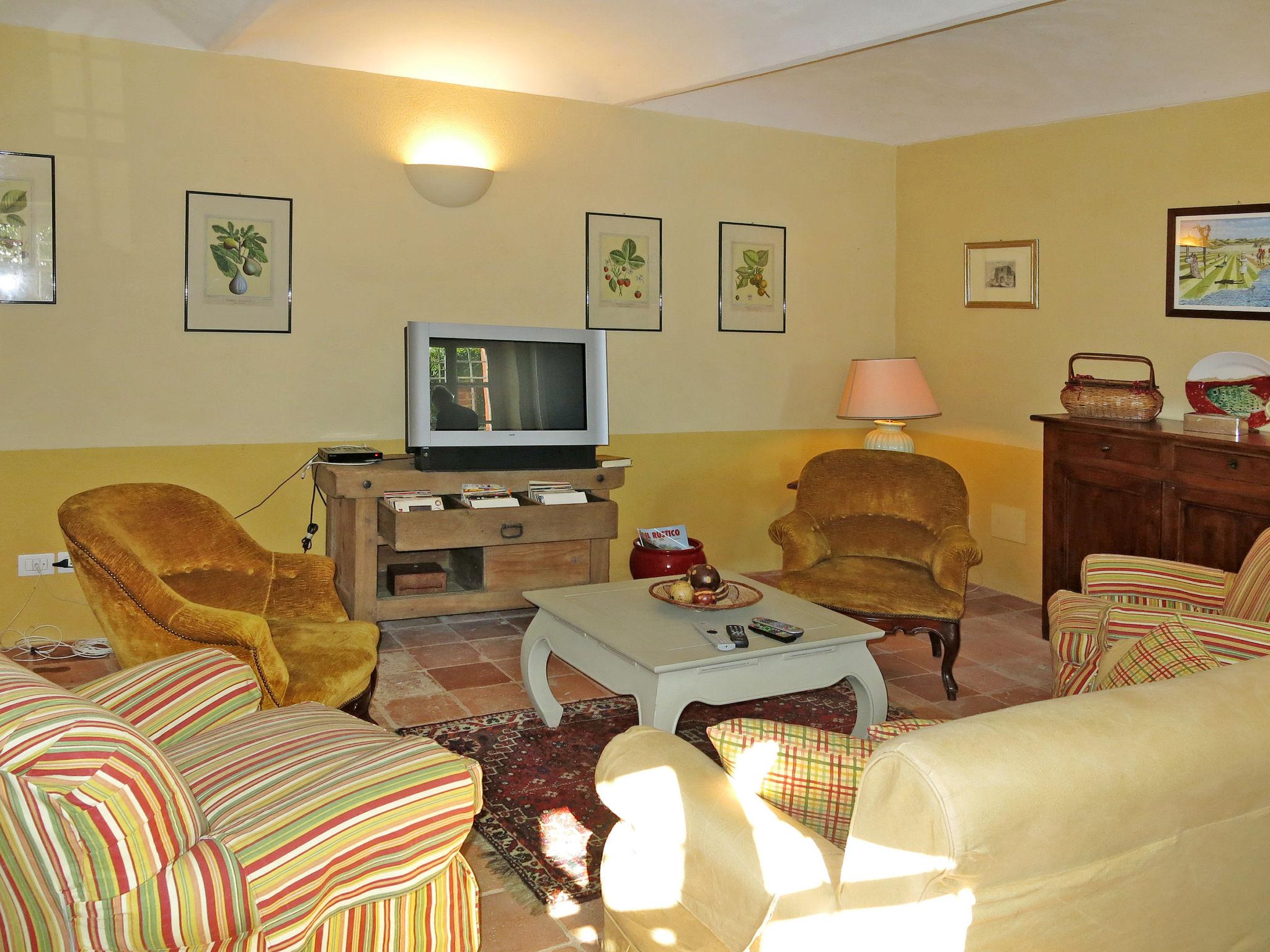 Photo 12 - 3 bedroom House in Capriglio with private pool and garden