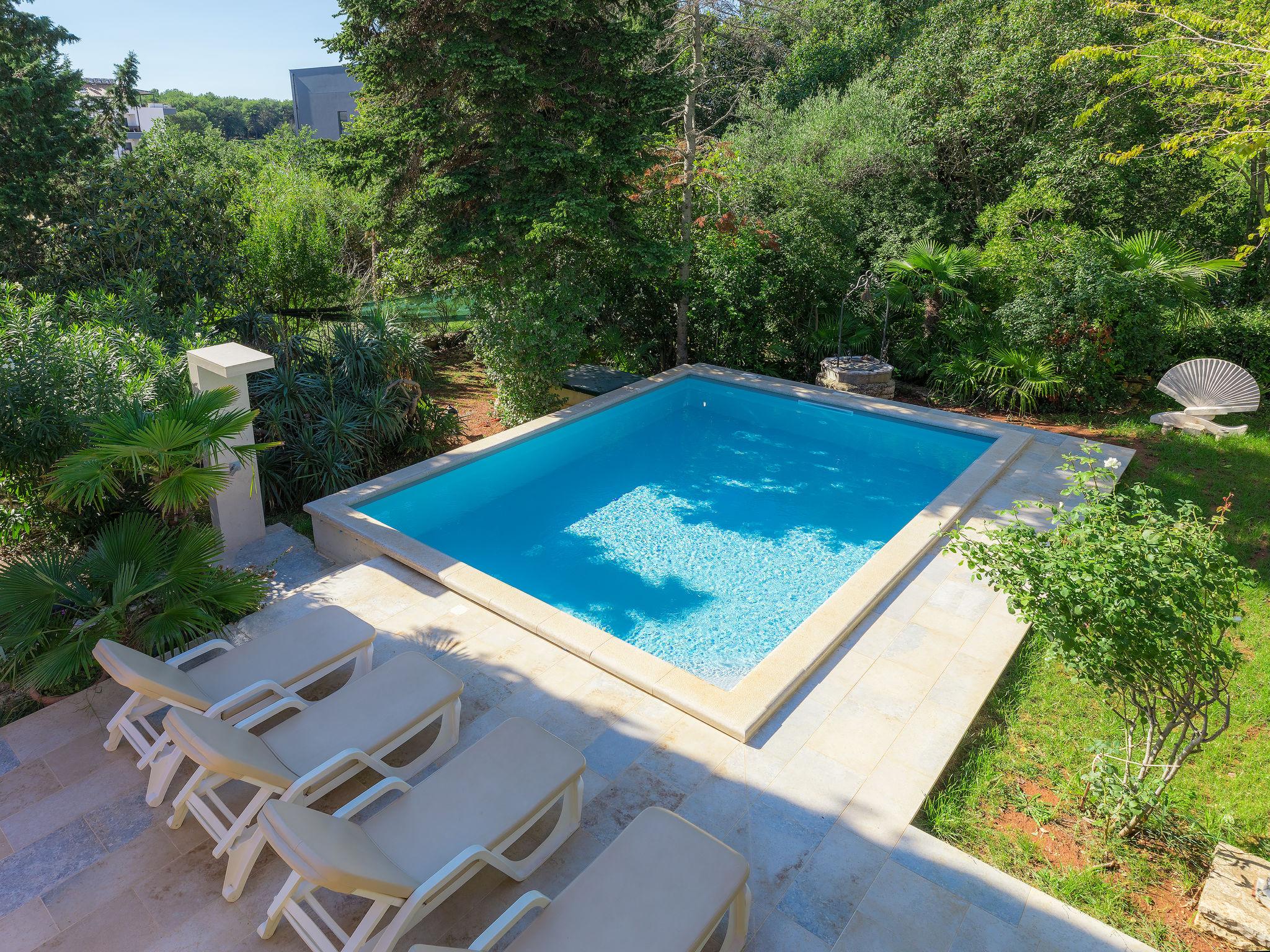 Photo 19 - Maison de 2 chambres à Medulin avec piscine privée et vues à la mer