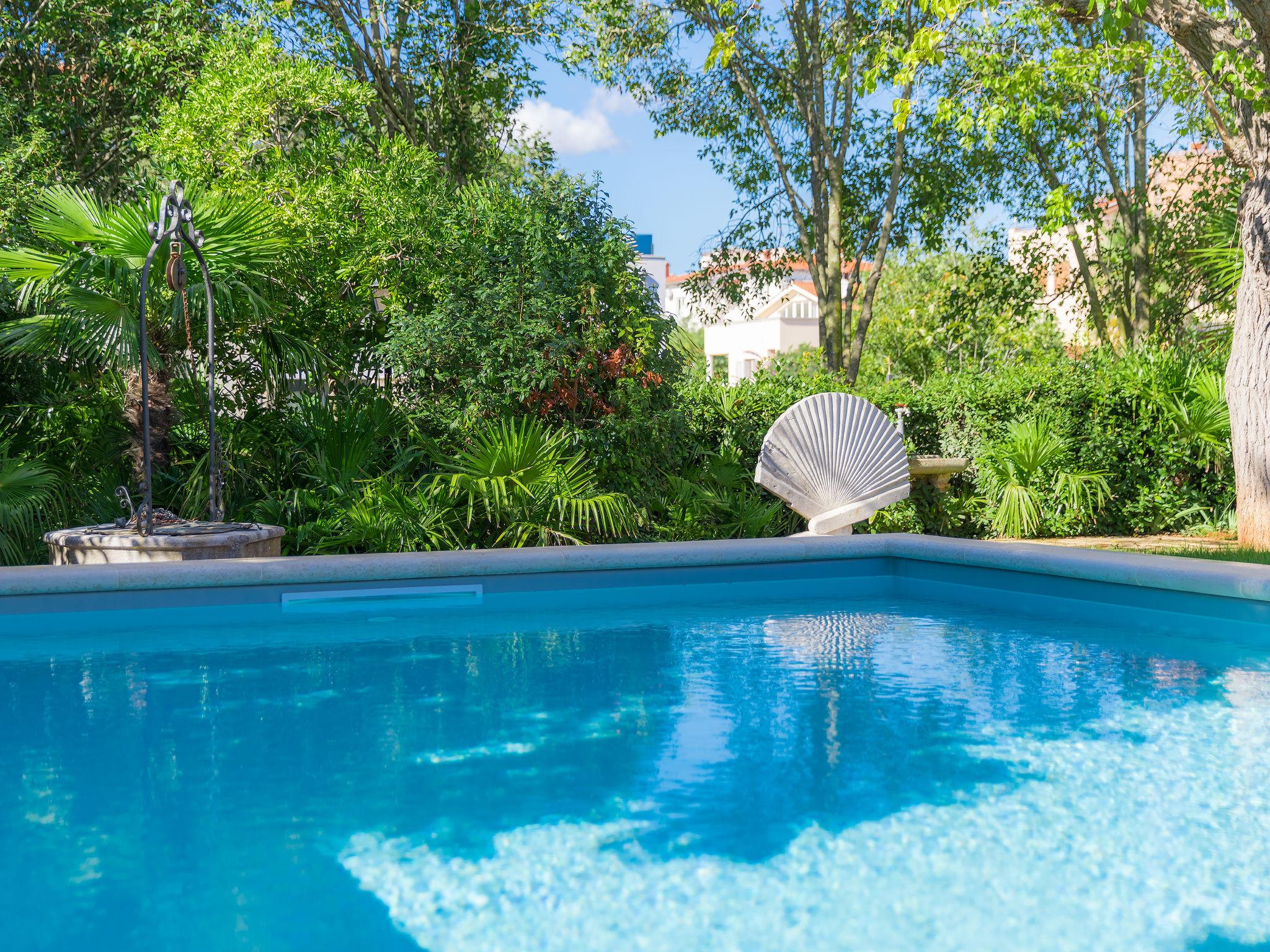 Photo 12 - Maison de 2 chambres à Medulin avec piscine privée et jardin