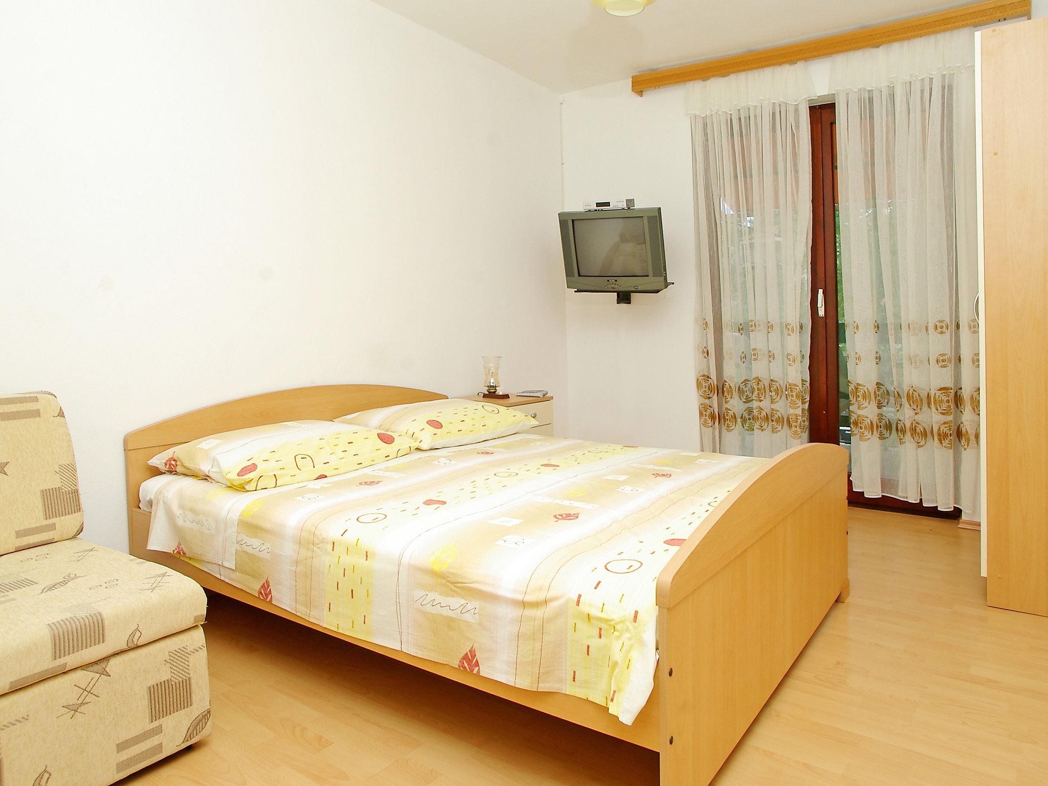 Foto 13 - Appartamento con 2 camere da letto a Vela Luka con terrazza e vista mare