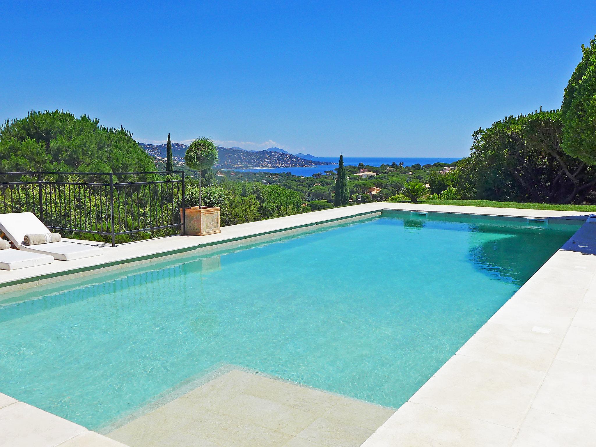 Foto 27 - Casa de 5 habitaciones en Sainte-Maxime con piscina privada y vistas al mar
