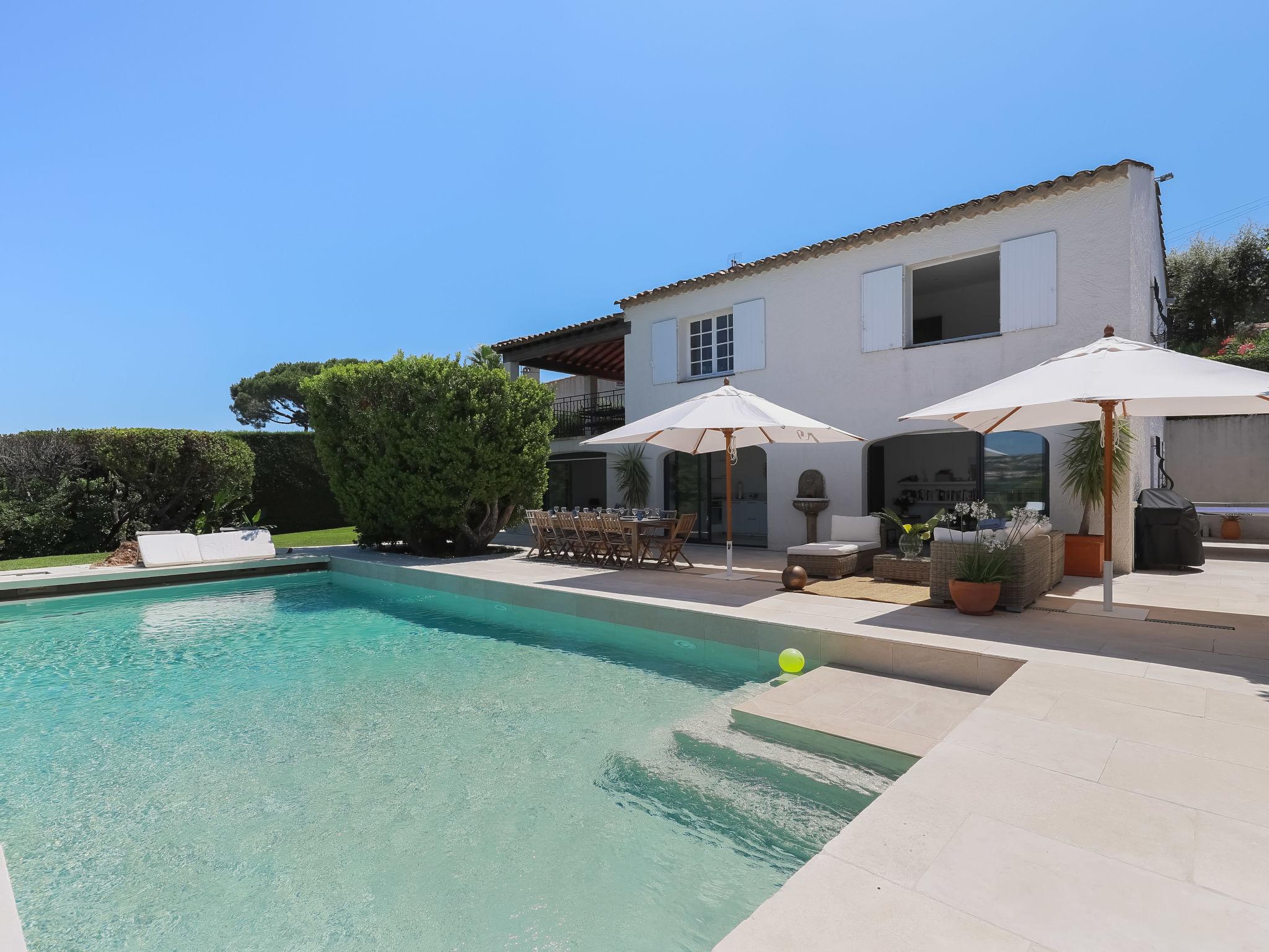 Foto 25 - Casa de 5 quartos em Sainte-Maxime com piscina privada e vistas do mar