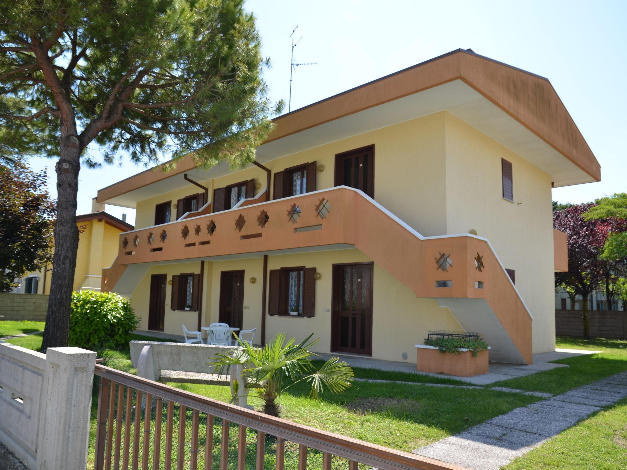 Photo 1 - Appartement de 2 chambres à San Michele al Tagliamento avec jardin et vues à la mer