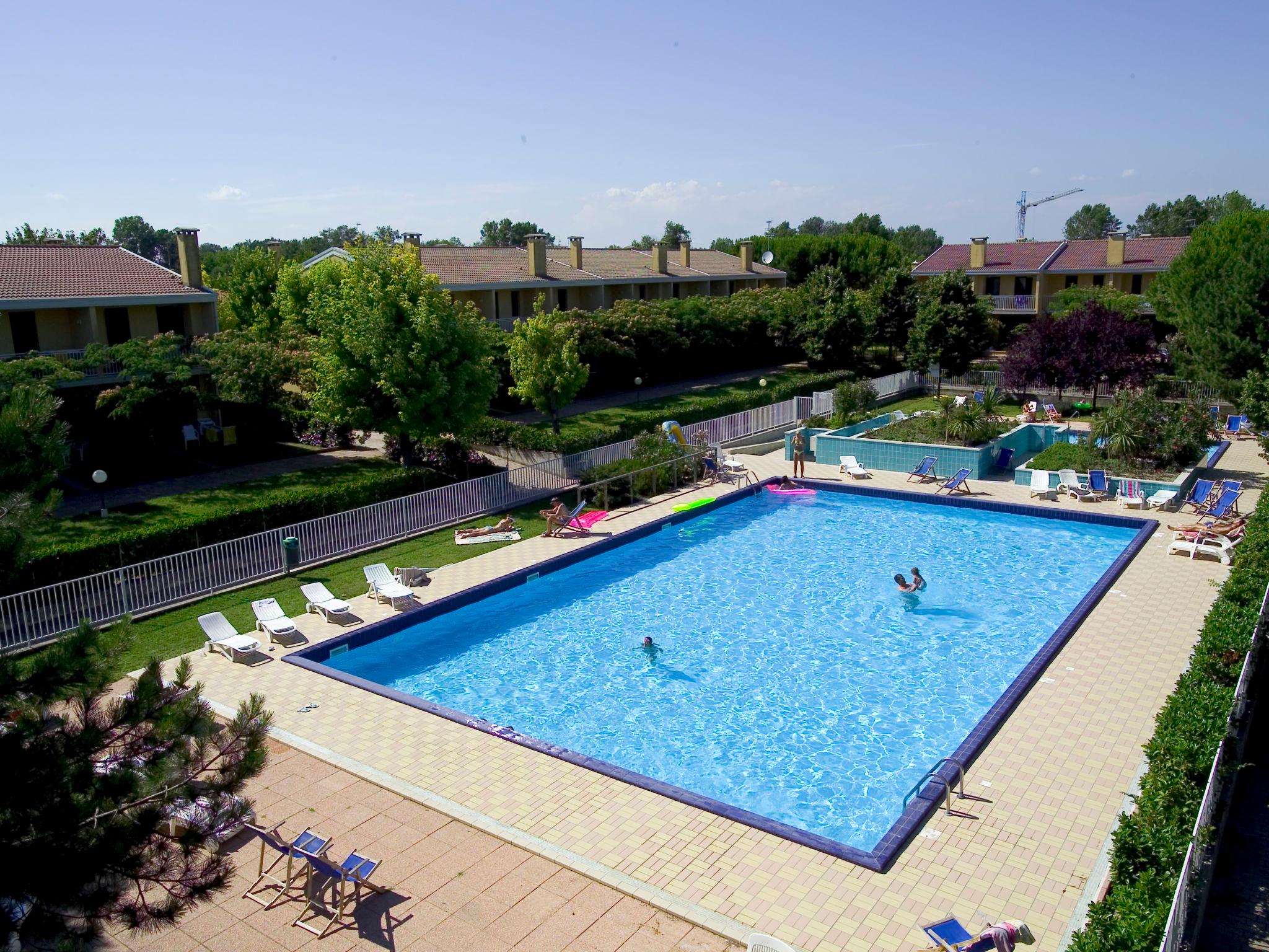 Foto 1 - Casa con 2 camere da letto a San Michele al Tagliamento con piscina e giardino