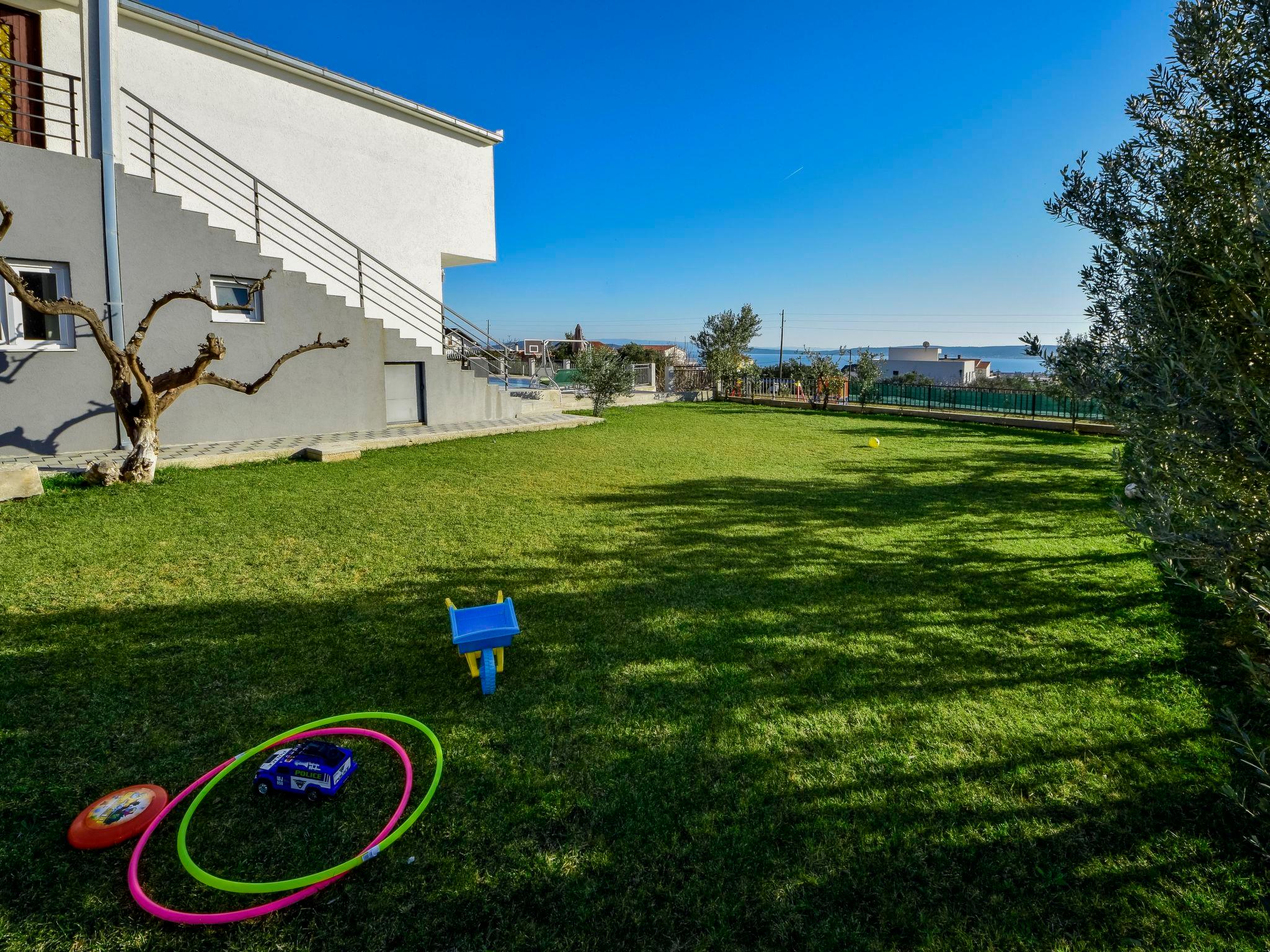 Photo 41 - Maison de 2 chambres à Kaštela avec piscine privée et terrasse