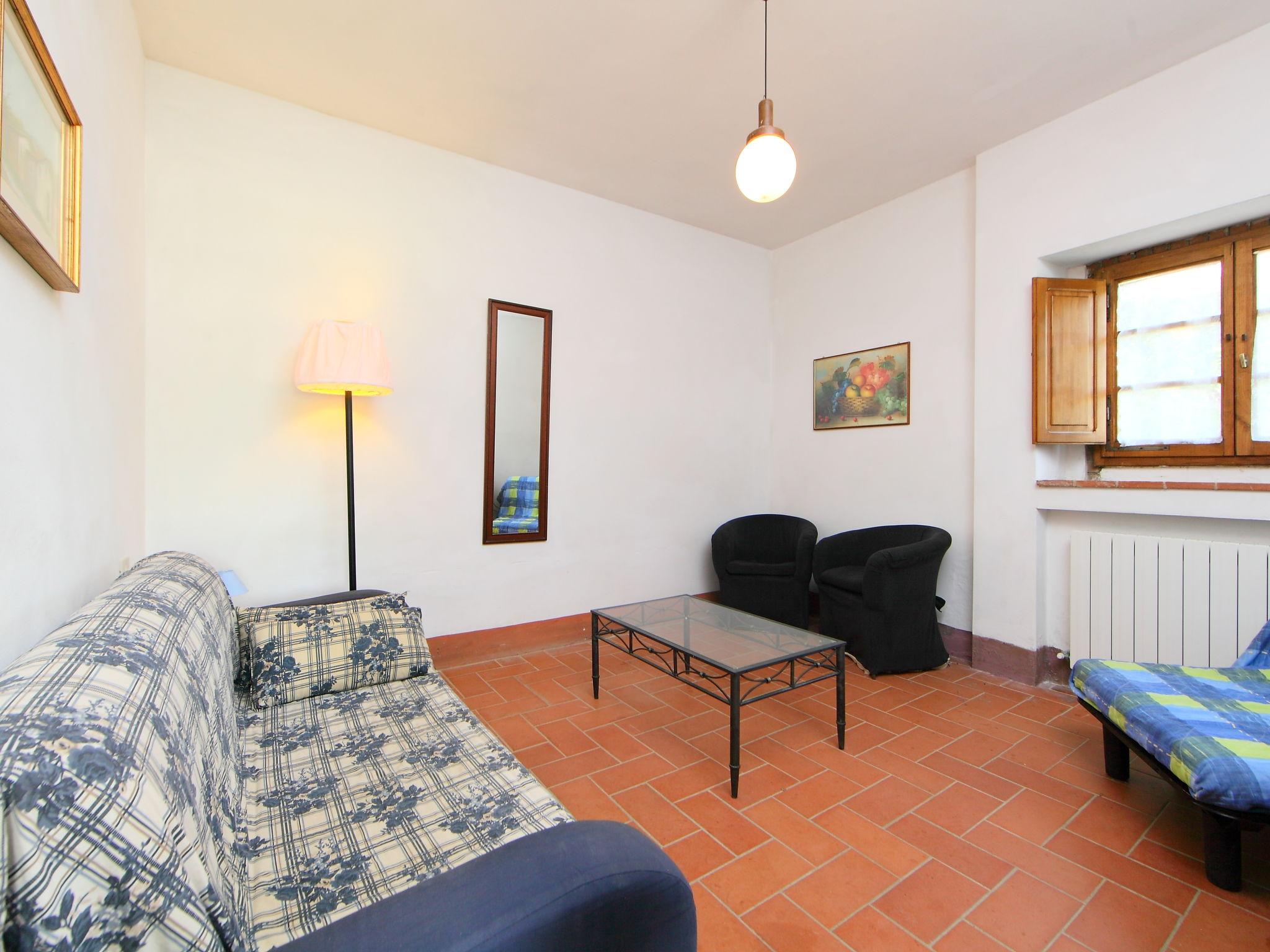 Photo 10 - 5 bedroom House in Gaiole in Chianti with swimming pool and garden