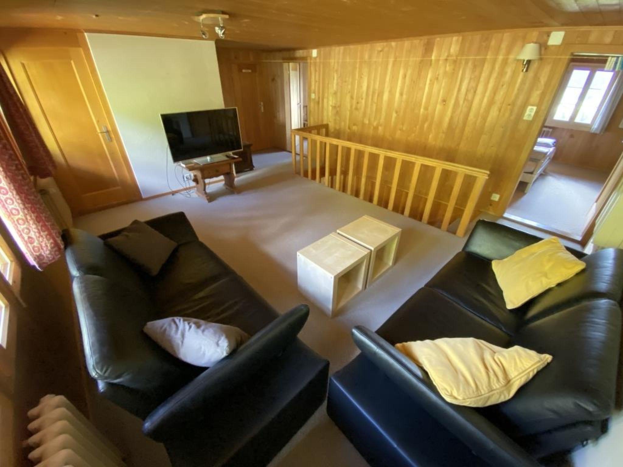 Foto 10 - Appartamento con 4 camere da letto a Saanen