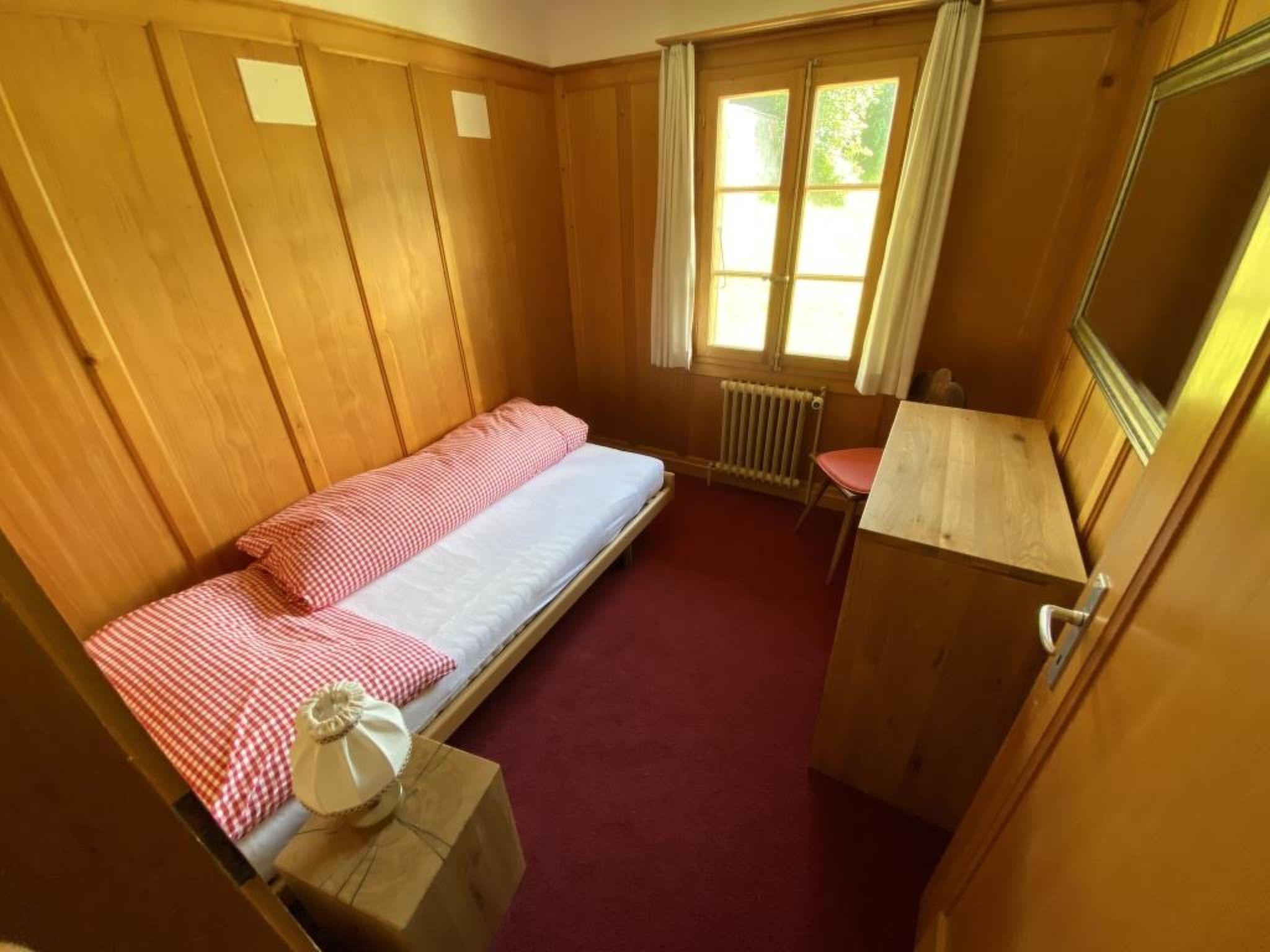 Photo 16 - 4 bedroom Apartment in Saanen