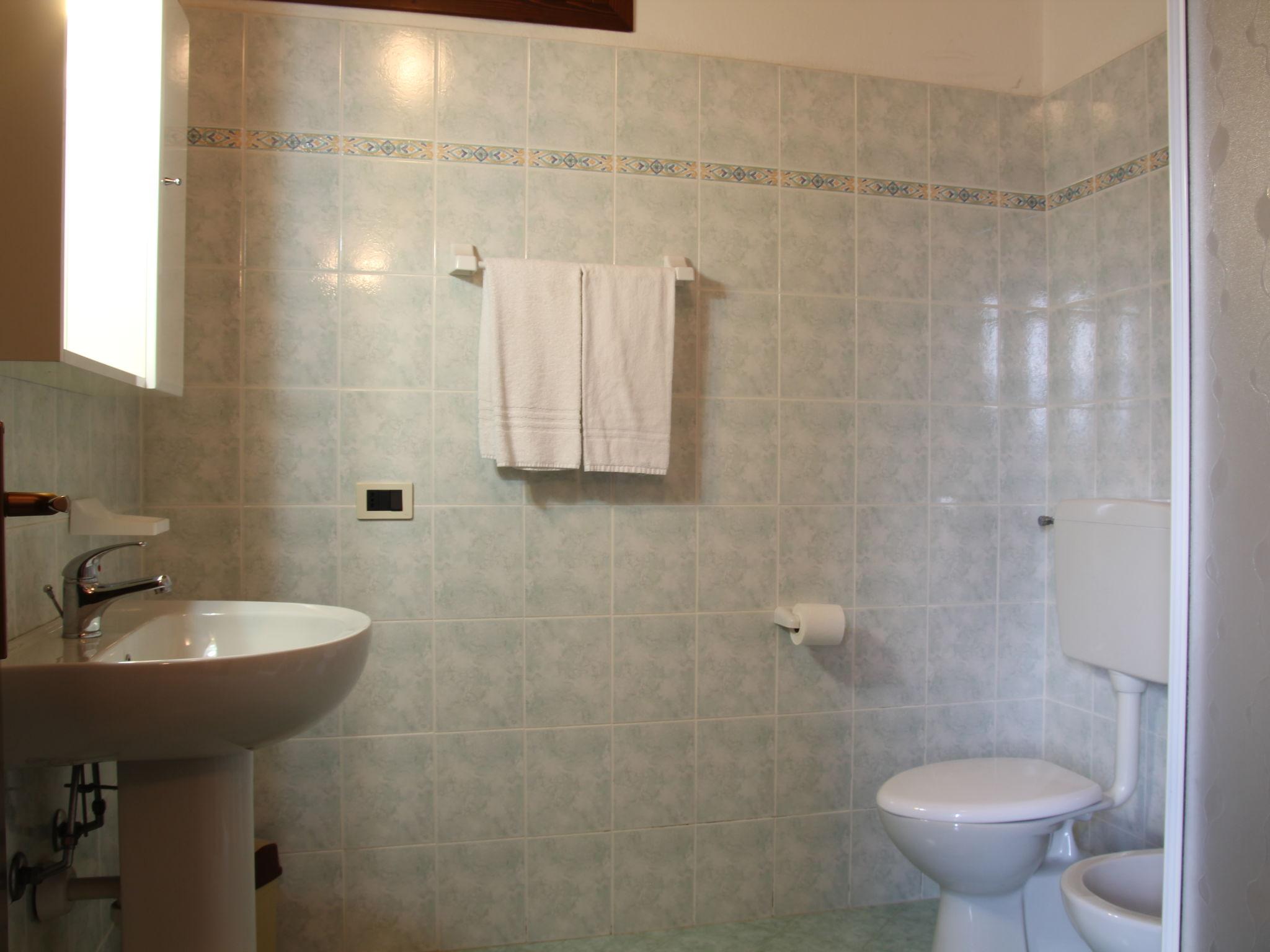 Foto 11 - Apartamento de 1 quarto em Tremosine sul Garda com piscina e jardim