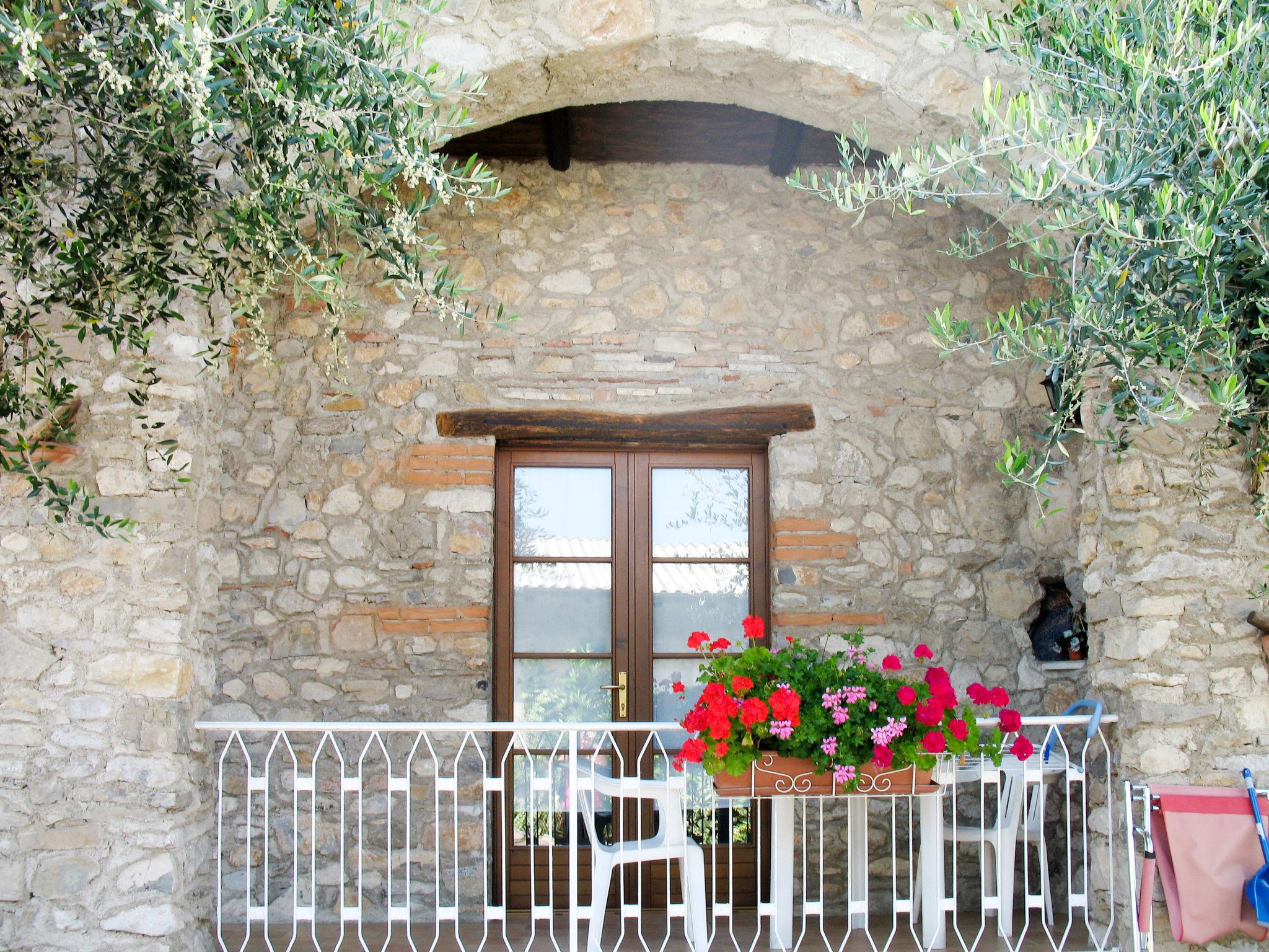 Foto 8 - Apartamento de 1 habitación en Tremosine sul Garda con piscina y jardín