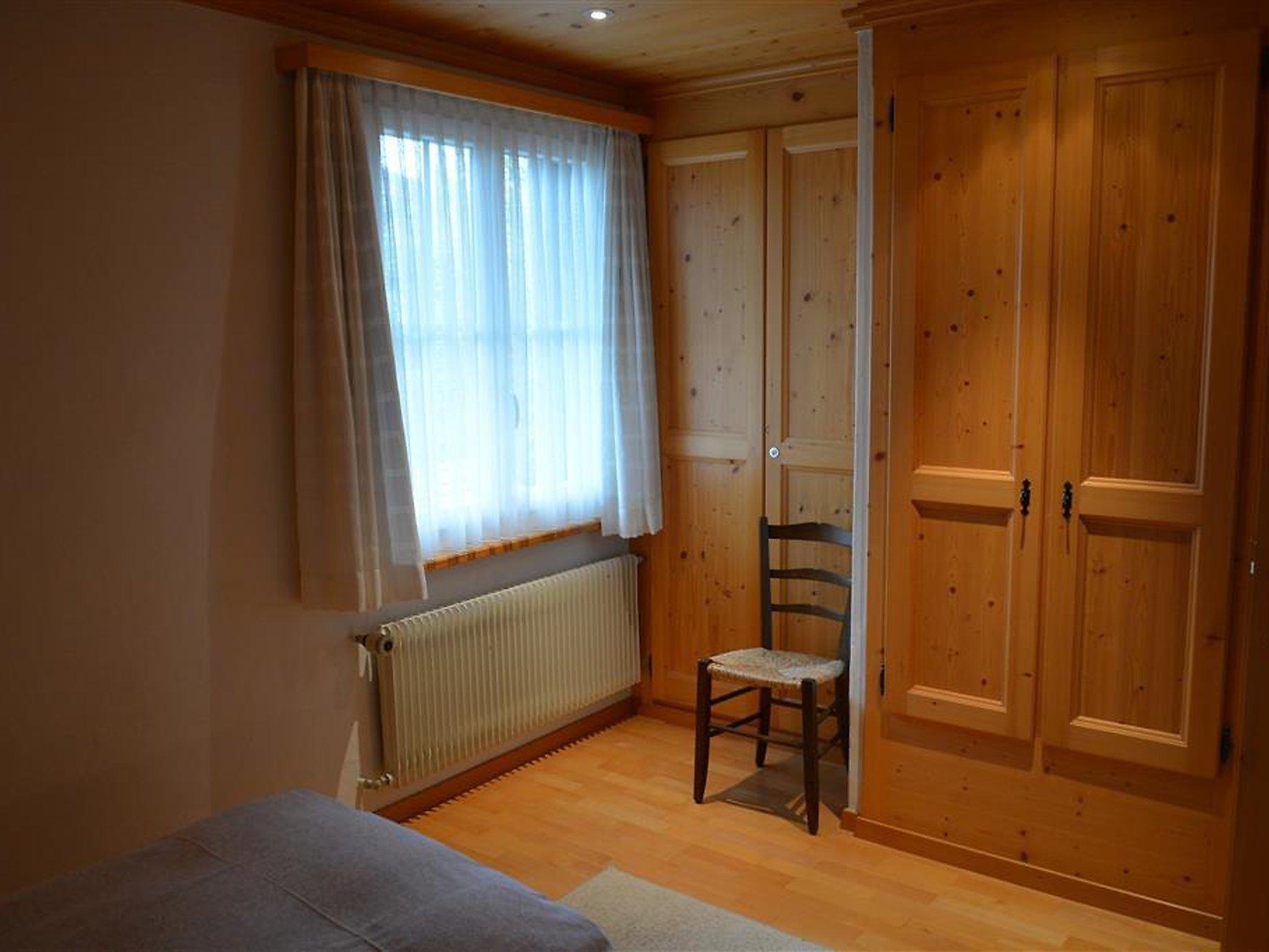 Foto 10 - Apartamento de 3 quartos em Saanen
