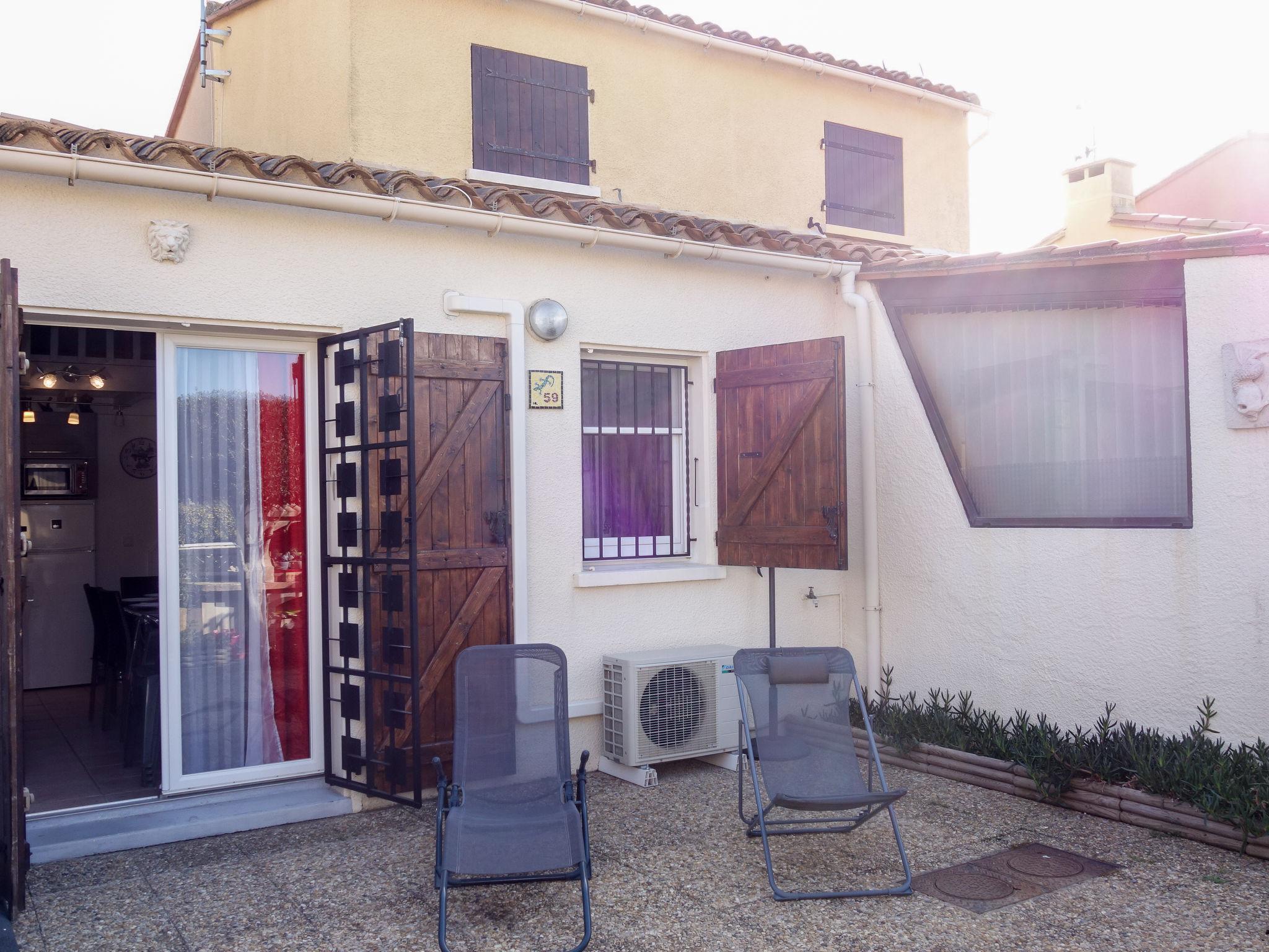 Photo 1 - 2 bedroom House in Le Barcarès with terrace and sea view