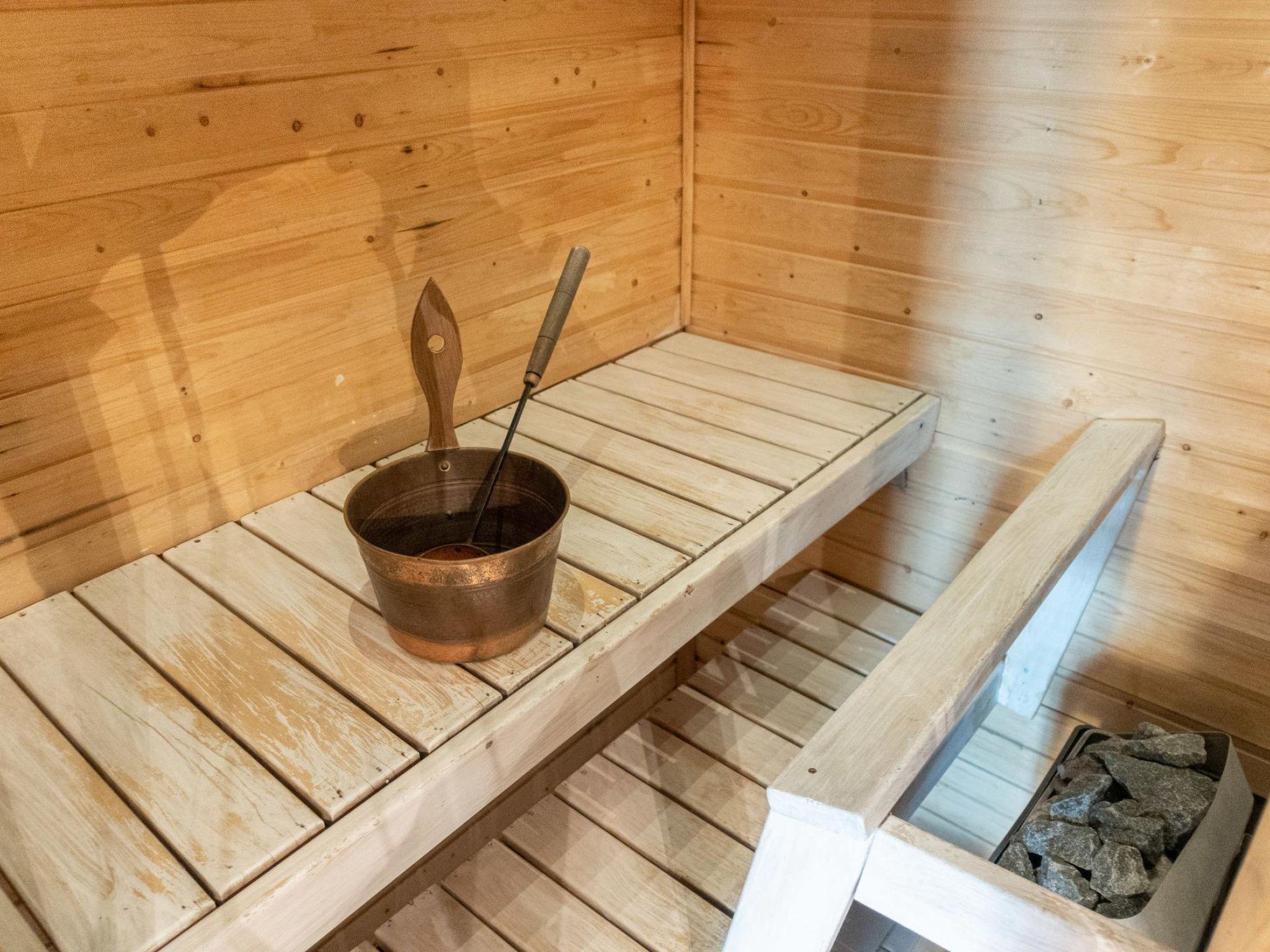 Foto 20 - Haus mit 1 Schlafzimmer in Kittilä mit sauna und blick auf die berge