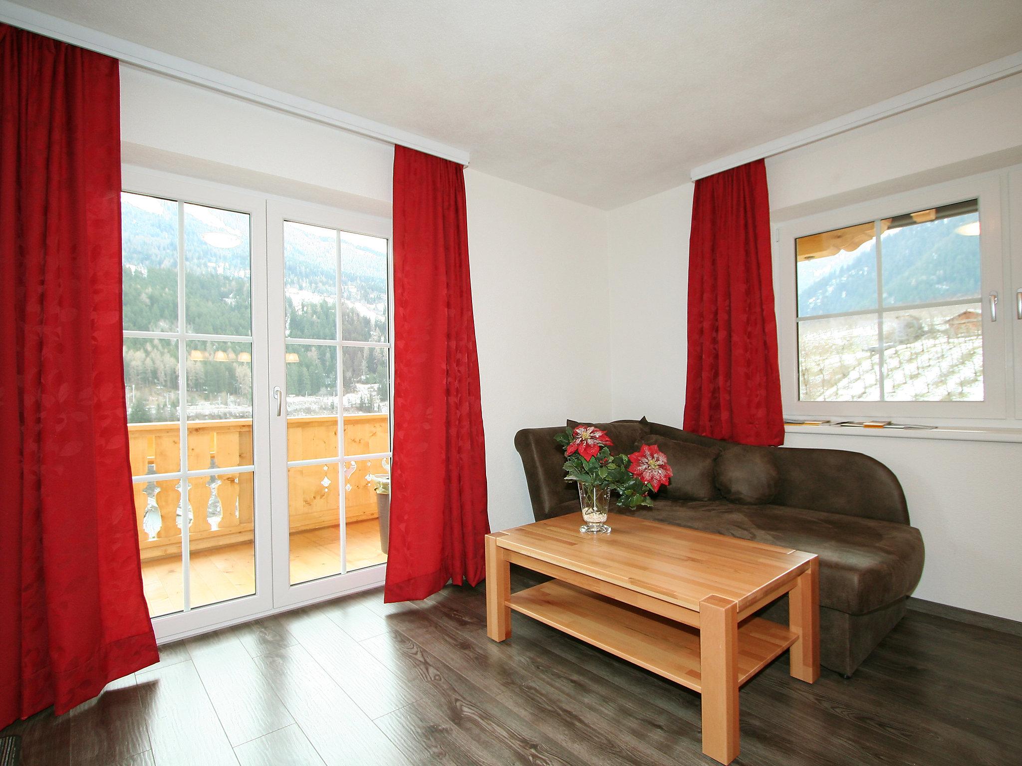 Photo 6 - 4 bedroom Apartment in Pians with mountain view