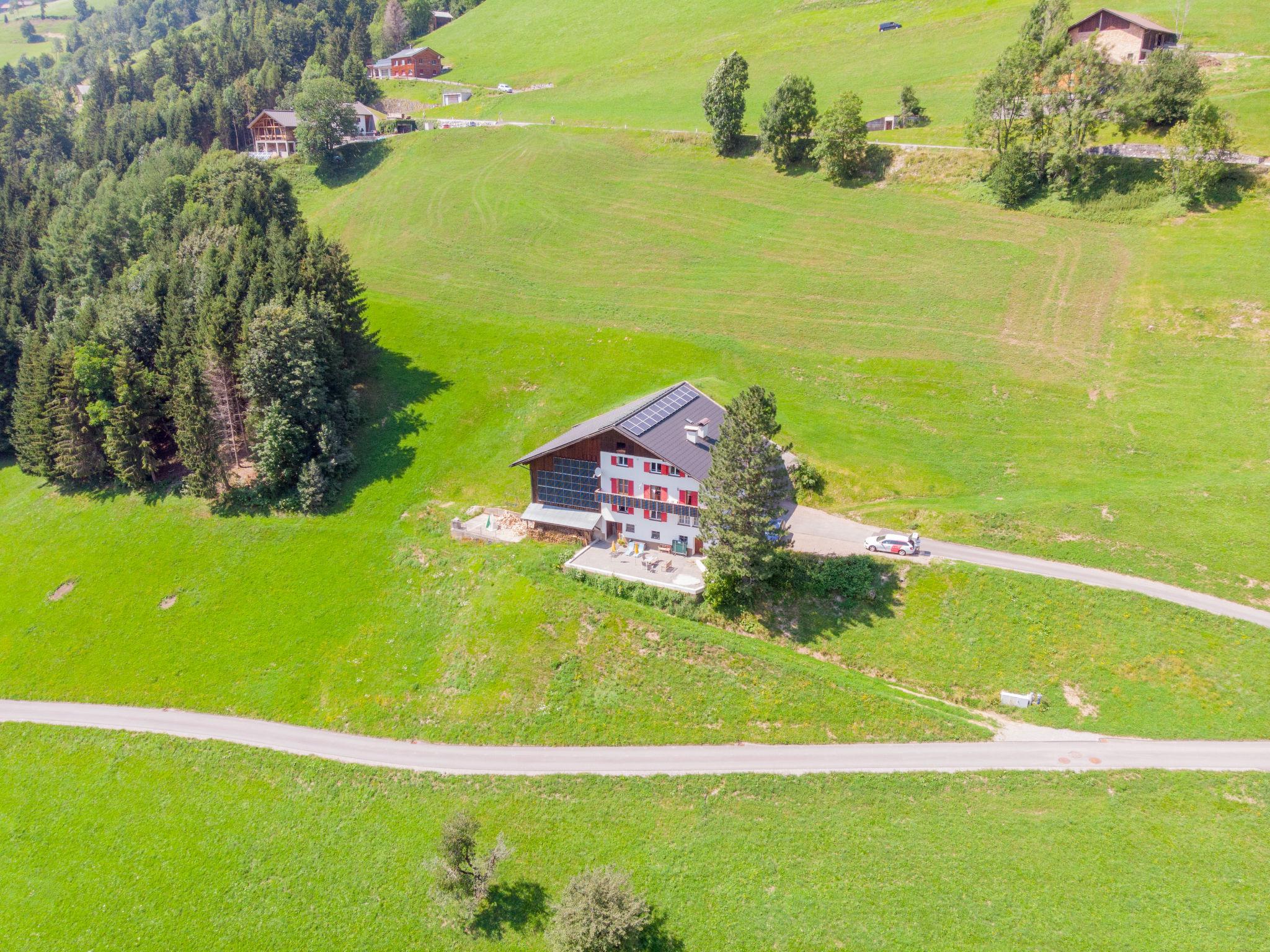 Photo 11 - Appartement de 2 chambres à Blons avec jardin et vues sur la montagne