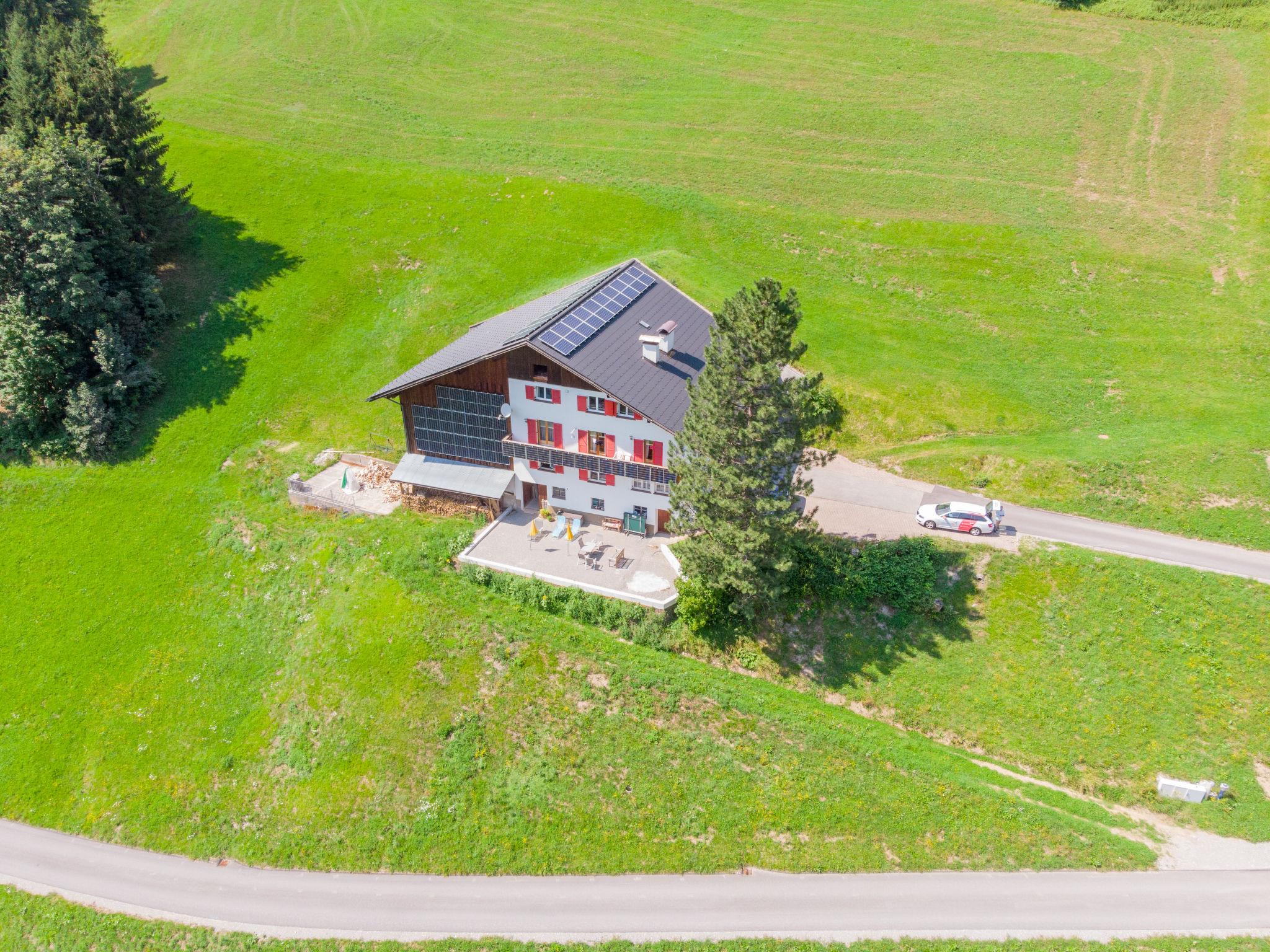 Photo 12 - Appartement de 2 chambres à Blons avec jardin et vues sur la montagne