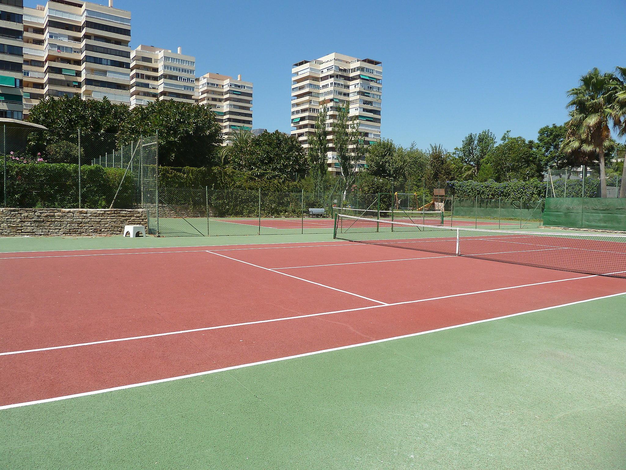 Foto 42 - Apartamento de 3 habitaciones en Torremolinos con piscina y vistas al mar