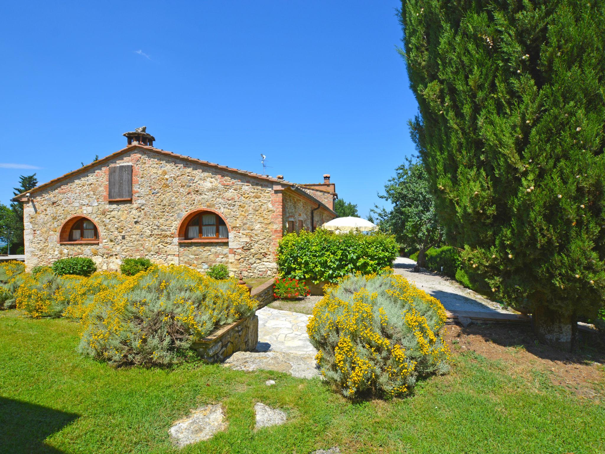 Foto 30 - Casa con 3 camere da letto a Gambassi Terme con piscina e giardino