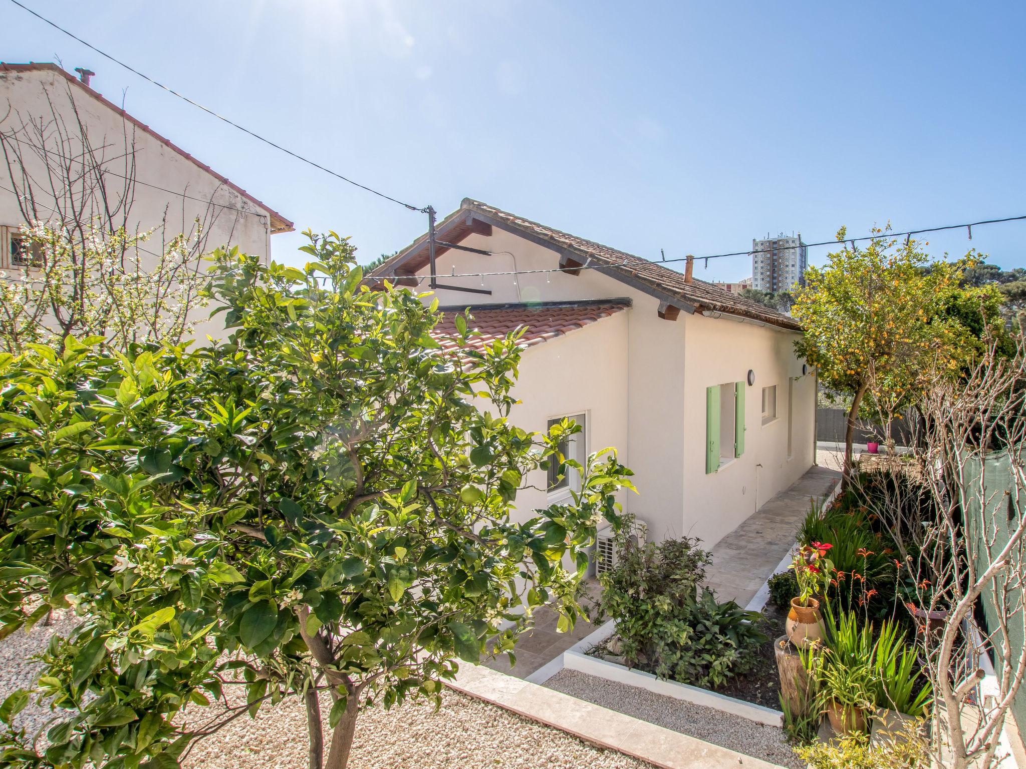 Photo 12 - Maison de 2 chambres à Toulon avec jardin et terrasse