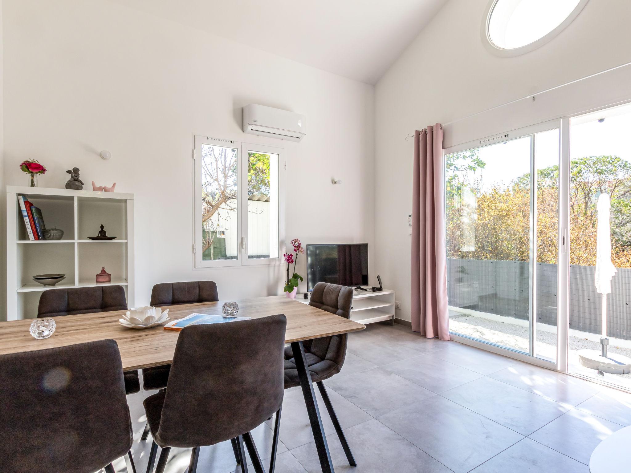 Photo 6 - Maison de 2 chambres à Toulon avec jardin et terrasse