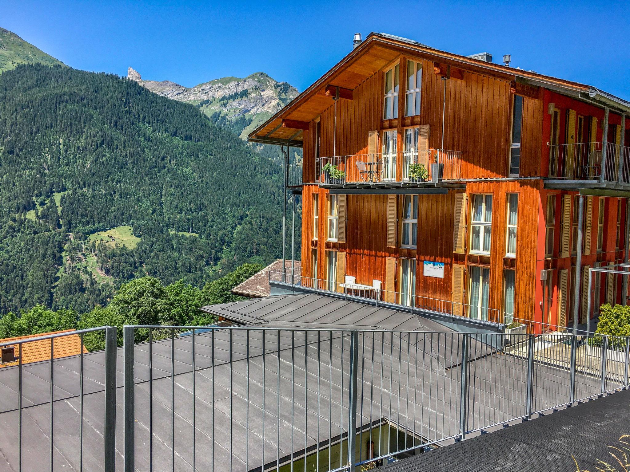 Photo 15 - Appartement de 1 chambre à Lauterbrunnen avec vues sur la montagne