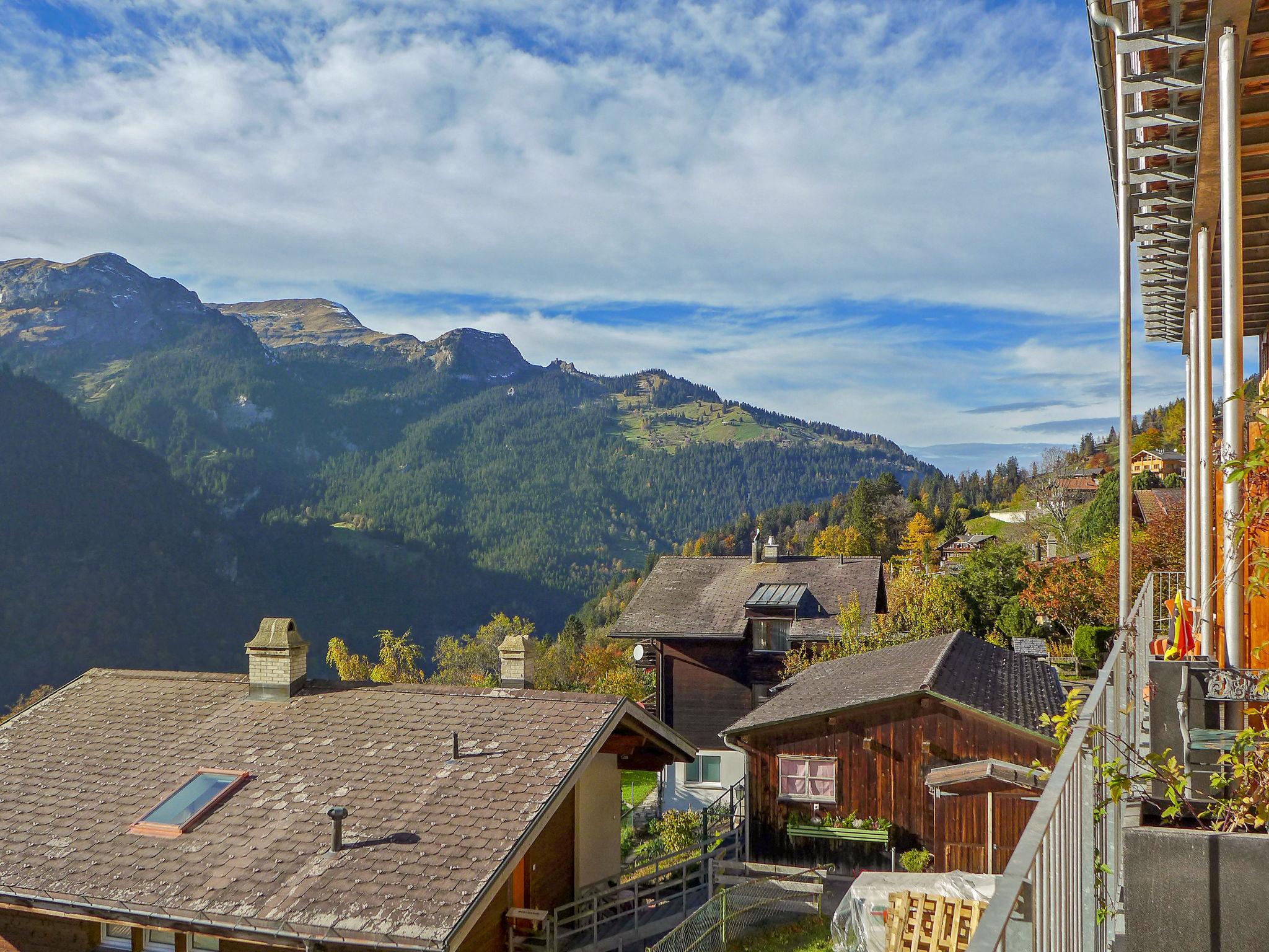 Foto 16 - Apartamento de 1 habitación en Lauterbrunnen con vistas a la montaña