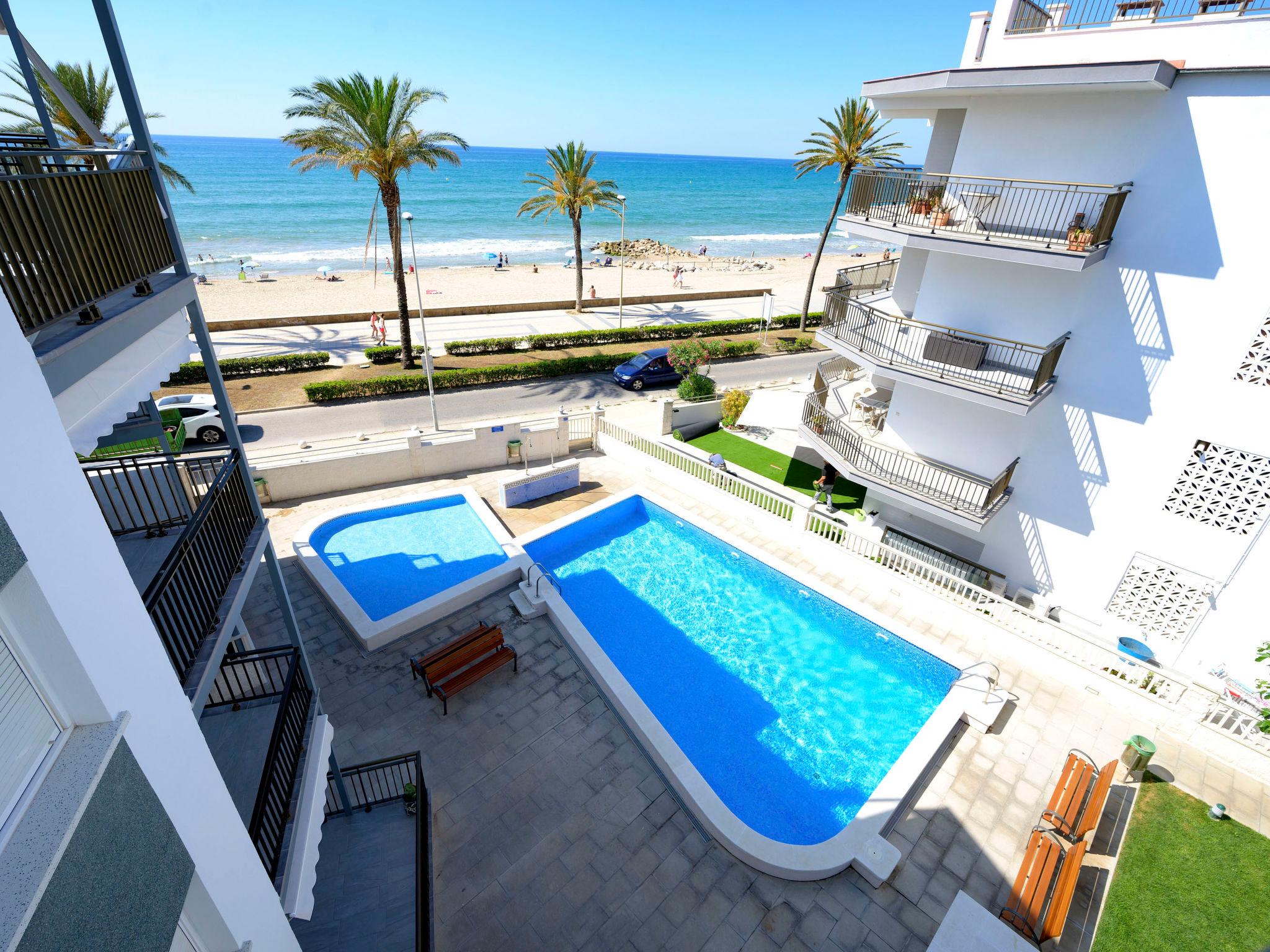 Foto 18 - Apartamento de 3 habitaciones en Calafell con piscina y vistas al mar