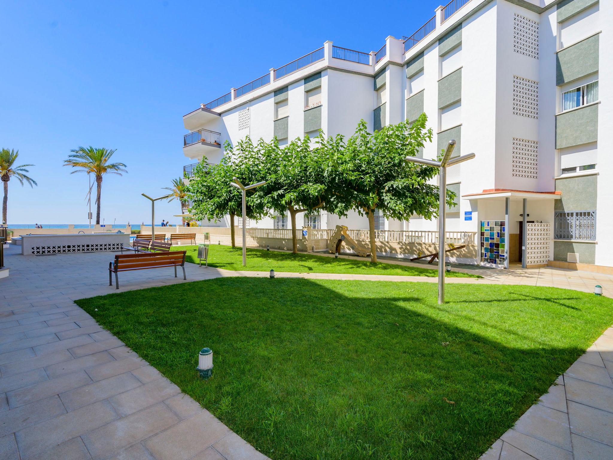 Foto 5 - Apartment mit 3 Schlafzimmern in Calafell mit schwimmbad und blick aufs meer