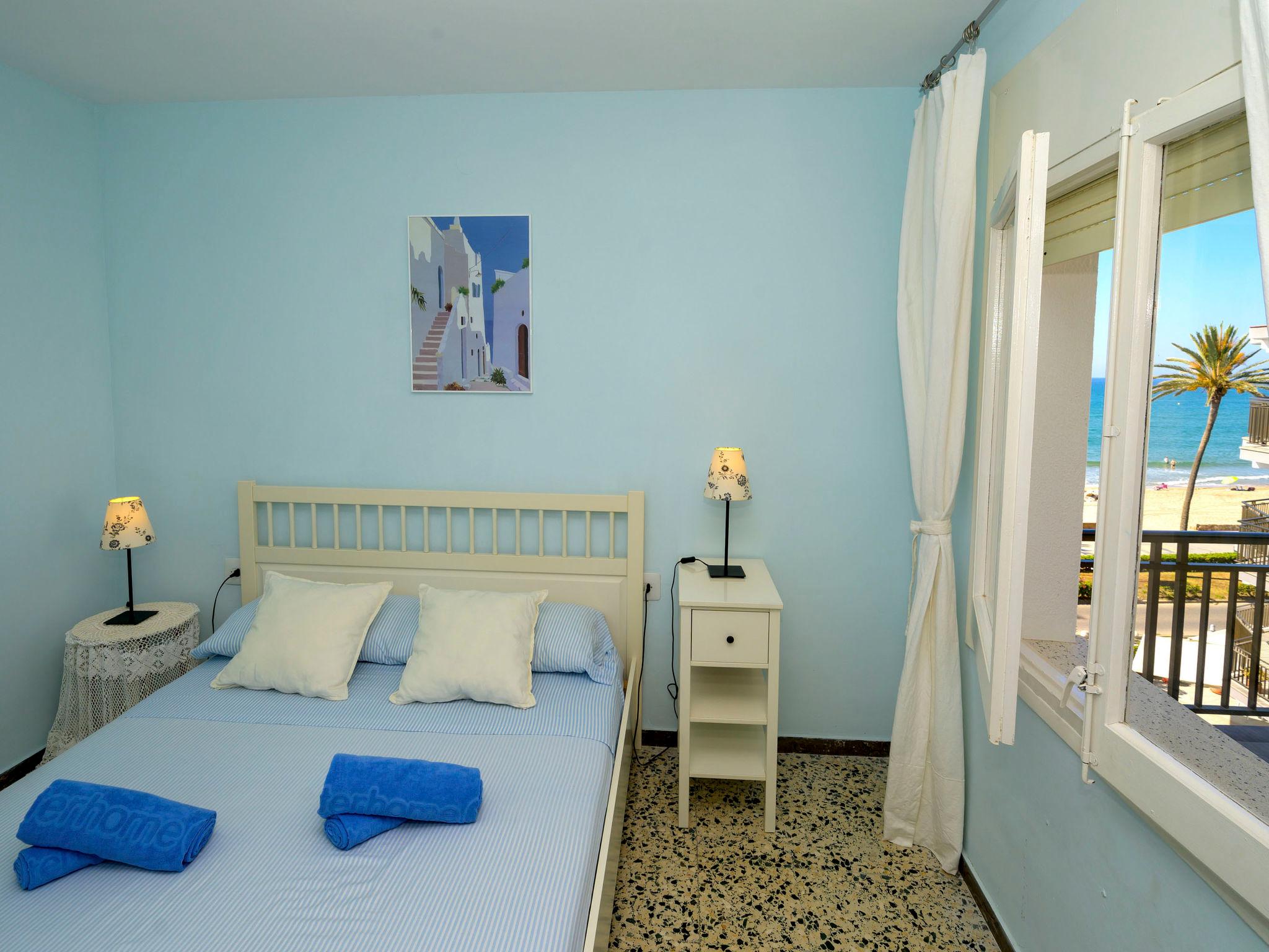 Foto 10 - Appartamento con 3 camere da letto a Calafell con piscina e vista mare